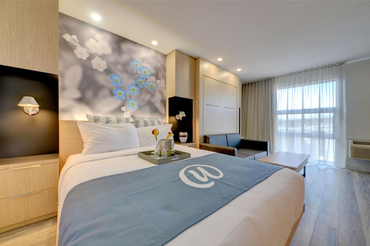 Hotel Universel