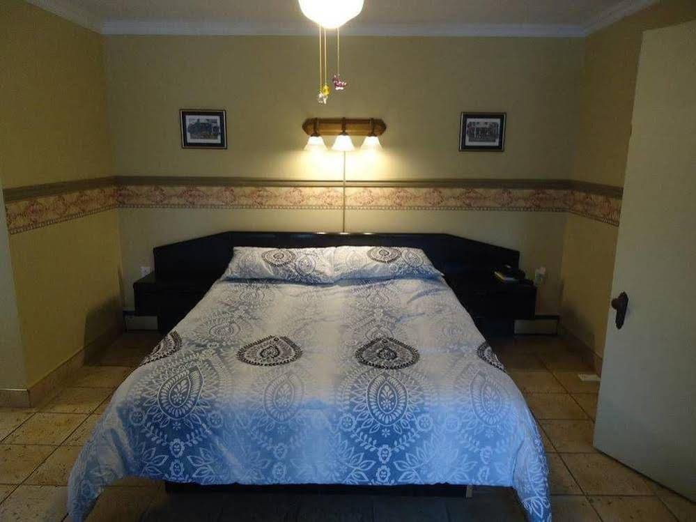 Motel T. Côté