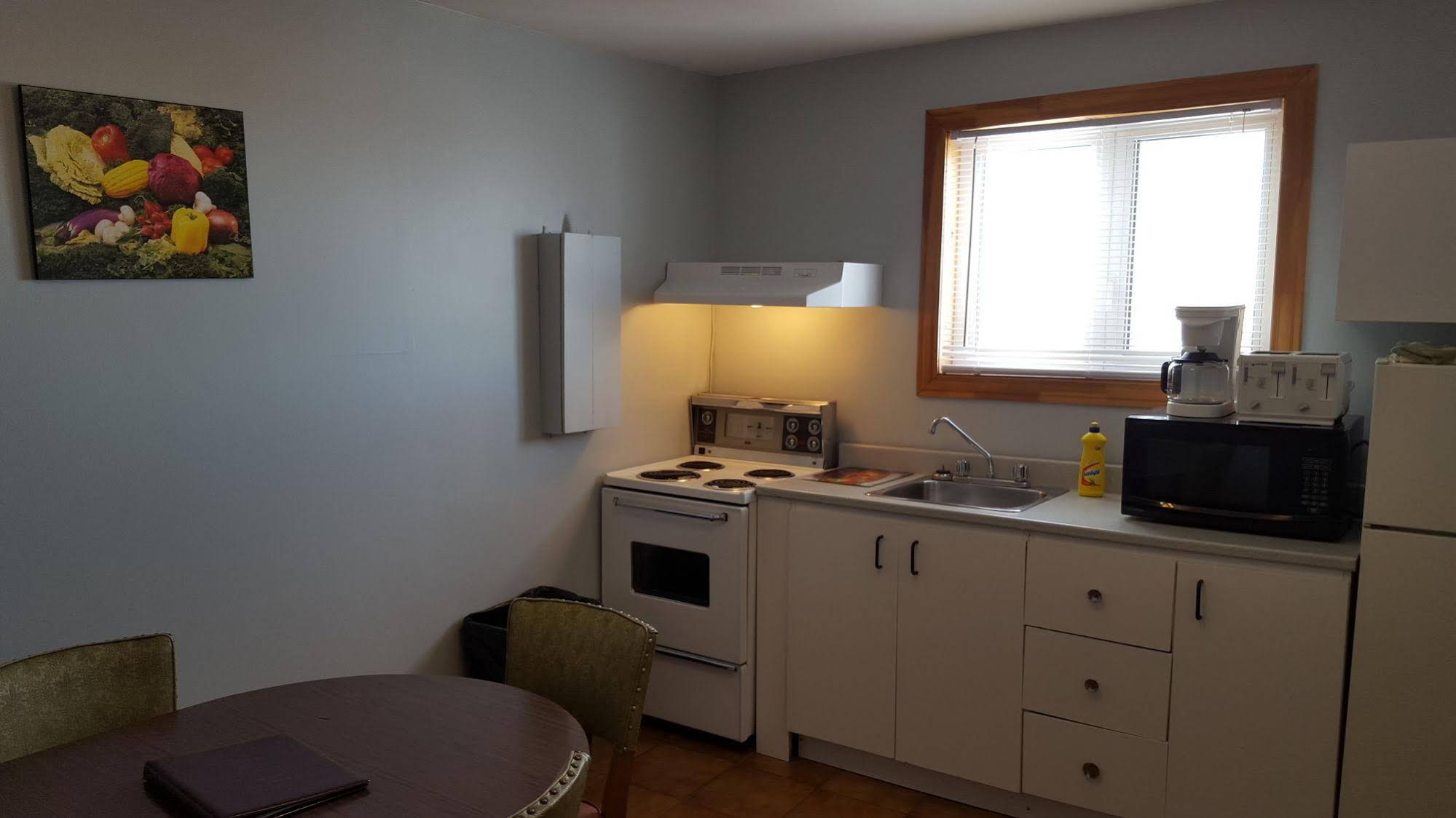 Motel T. Côté