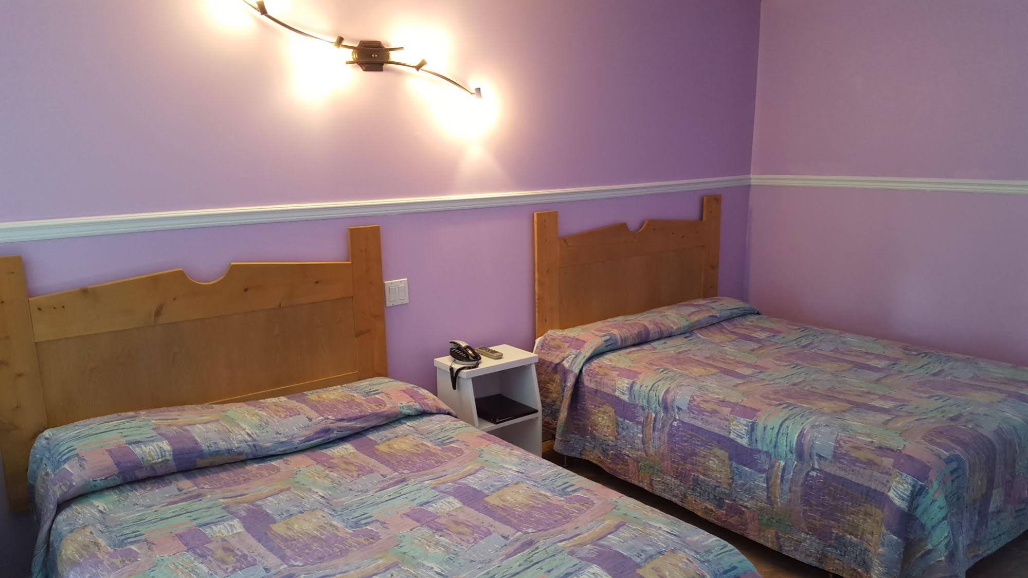 Motel T. Côté