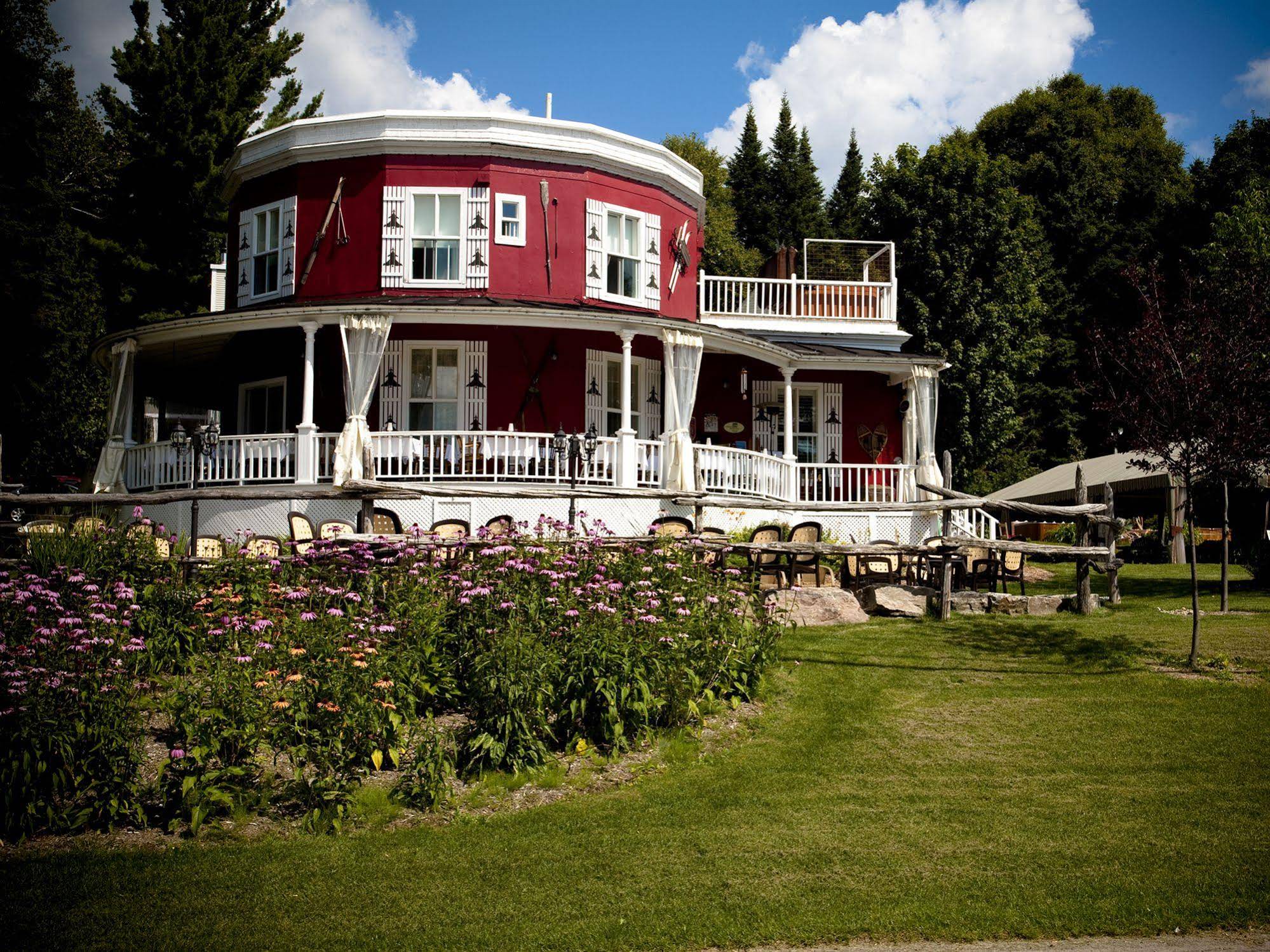 Auberge De La Tour Du Lac