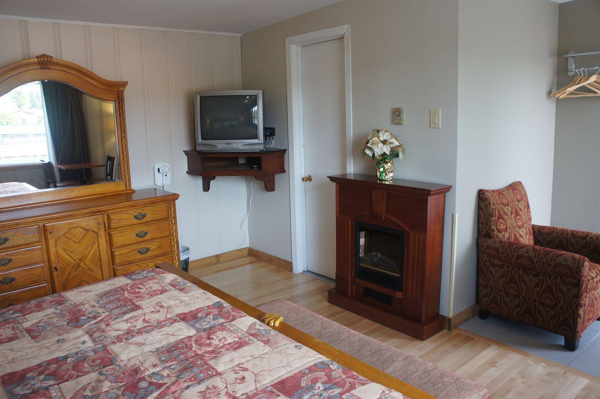Motel Clair Mont