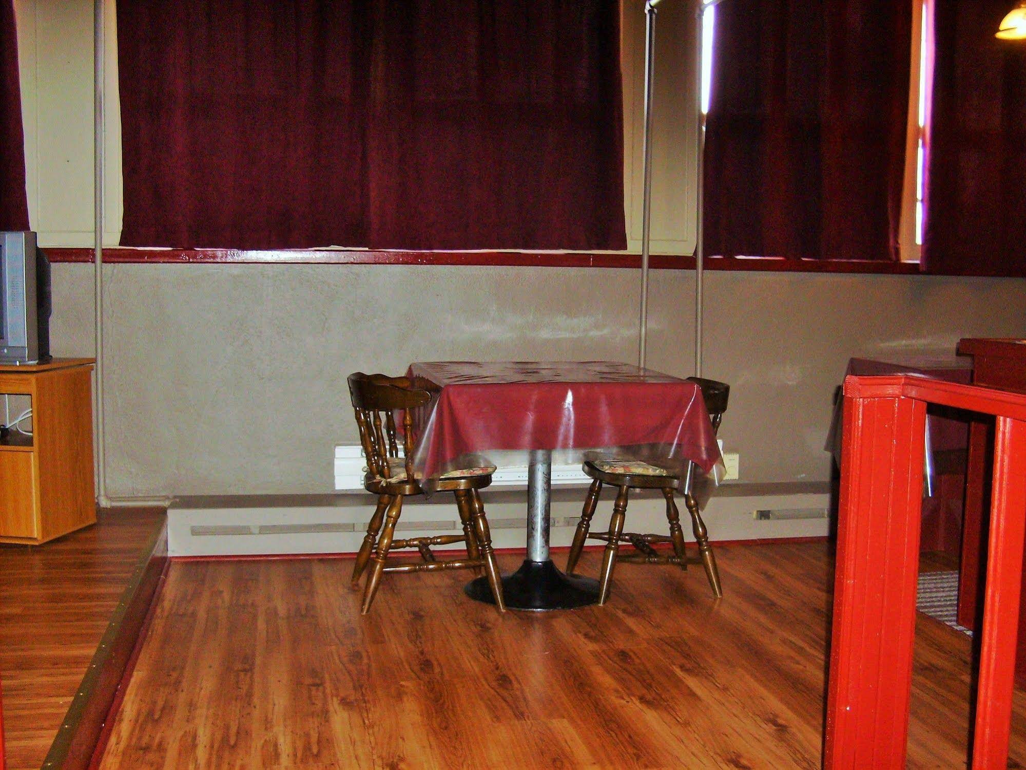 Auberge Internationale Ste-Anne-Des-Monts