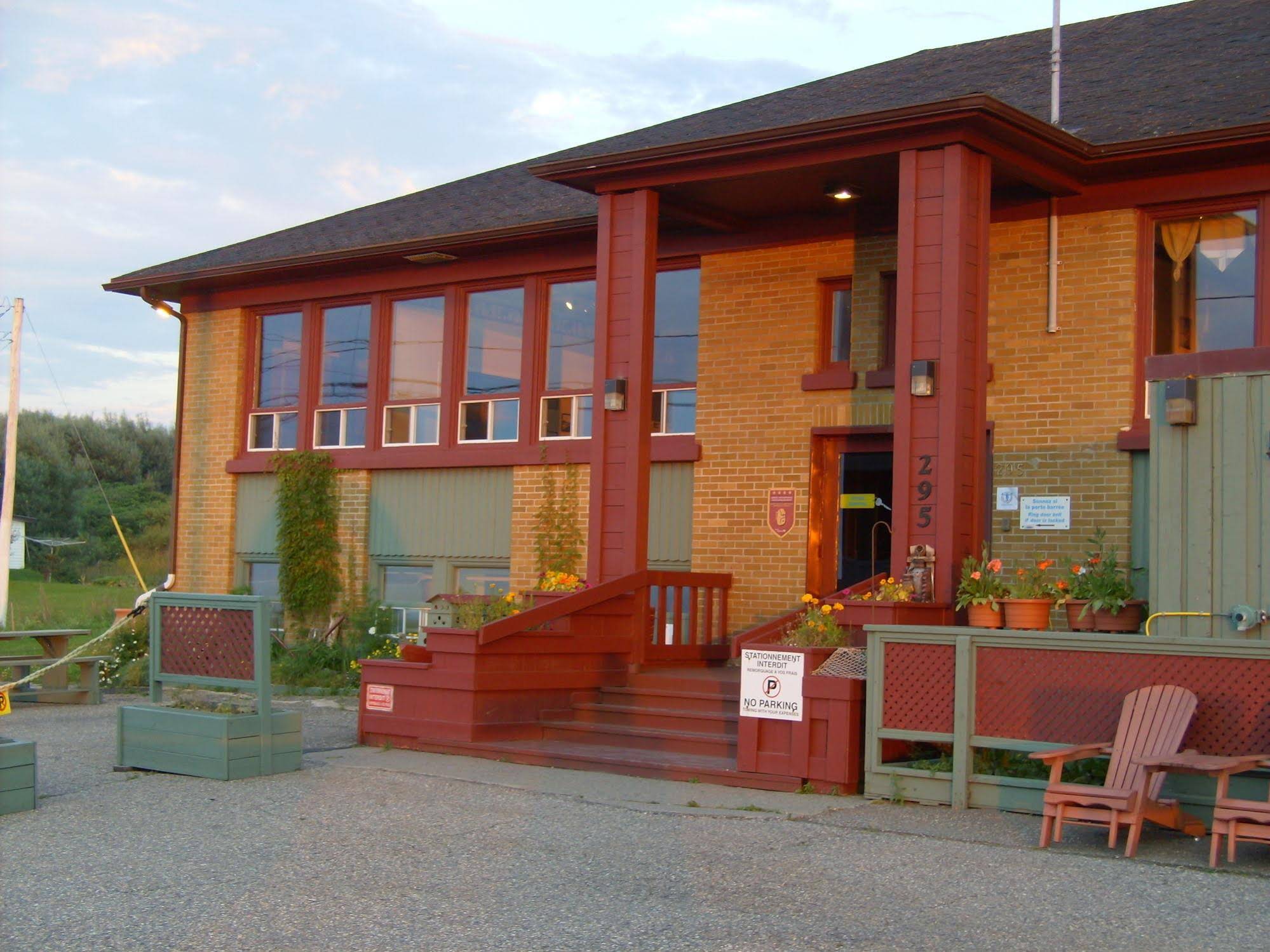 Auberge Internationale Ste-Anne-Des-Monts