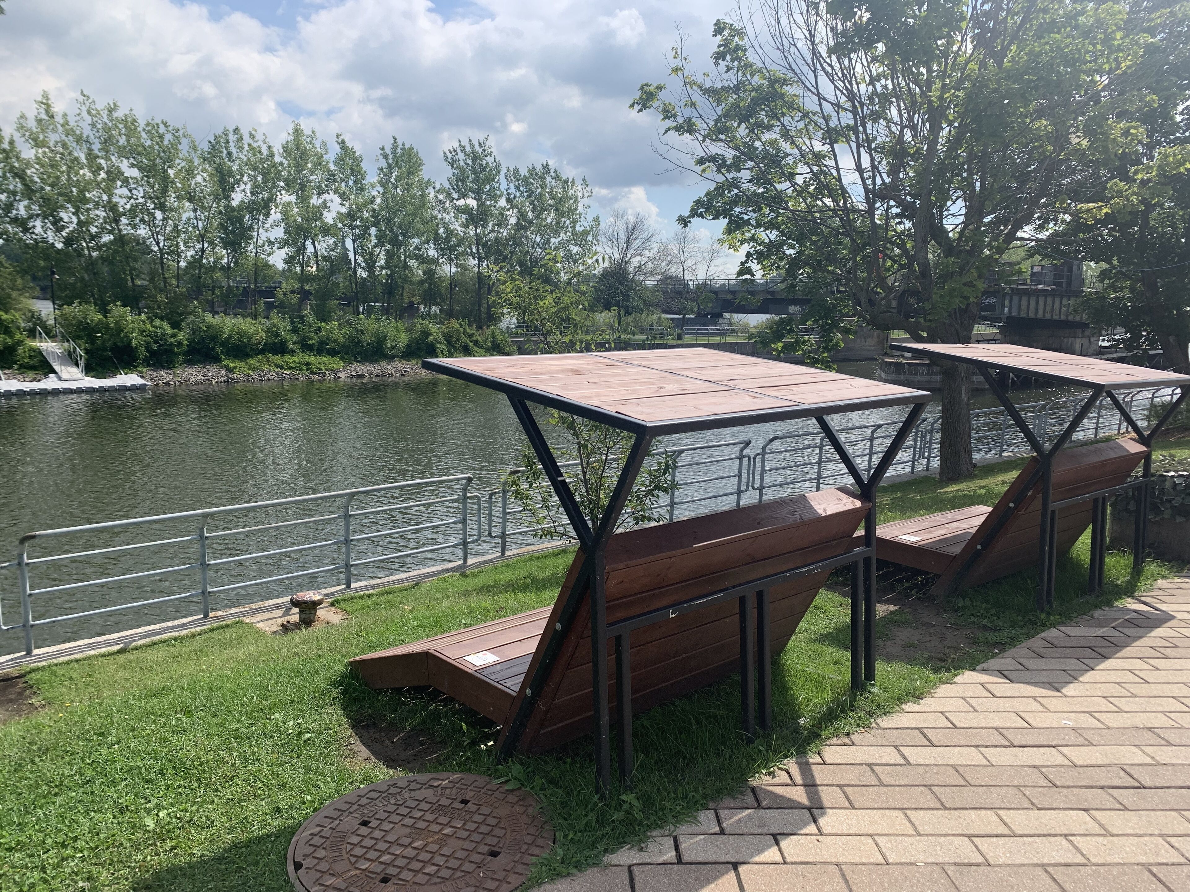 Flotel Saint-Jean-Sur-Richelieu