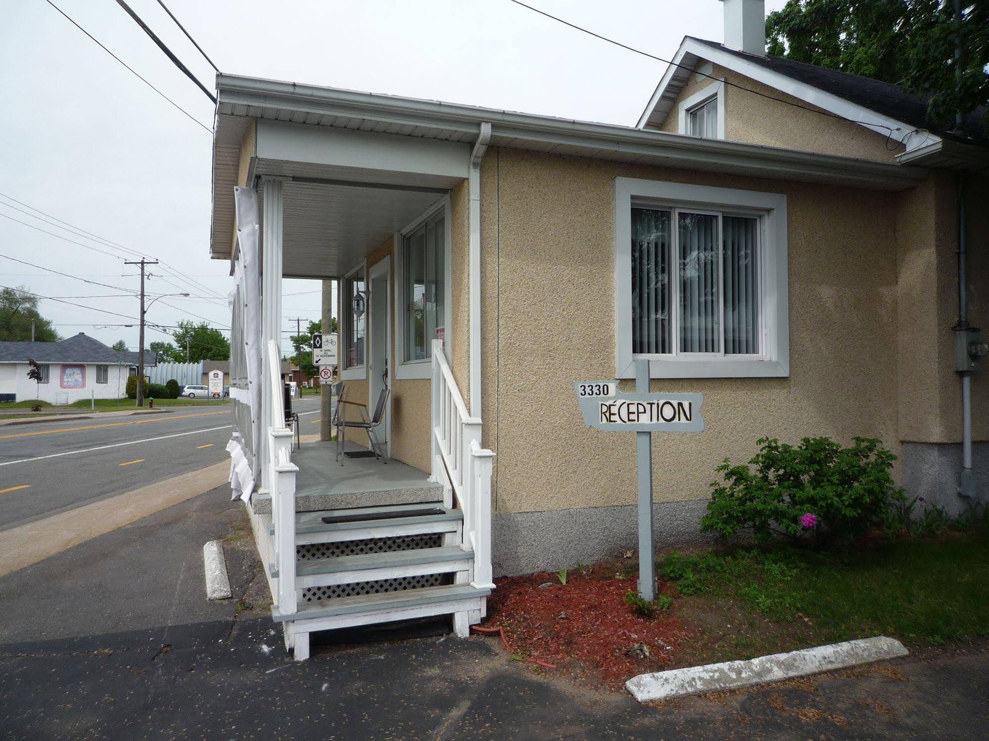 Motel Tracy