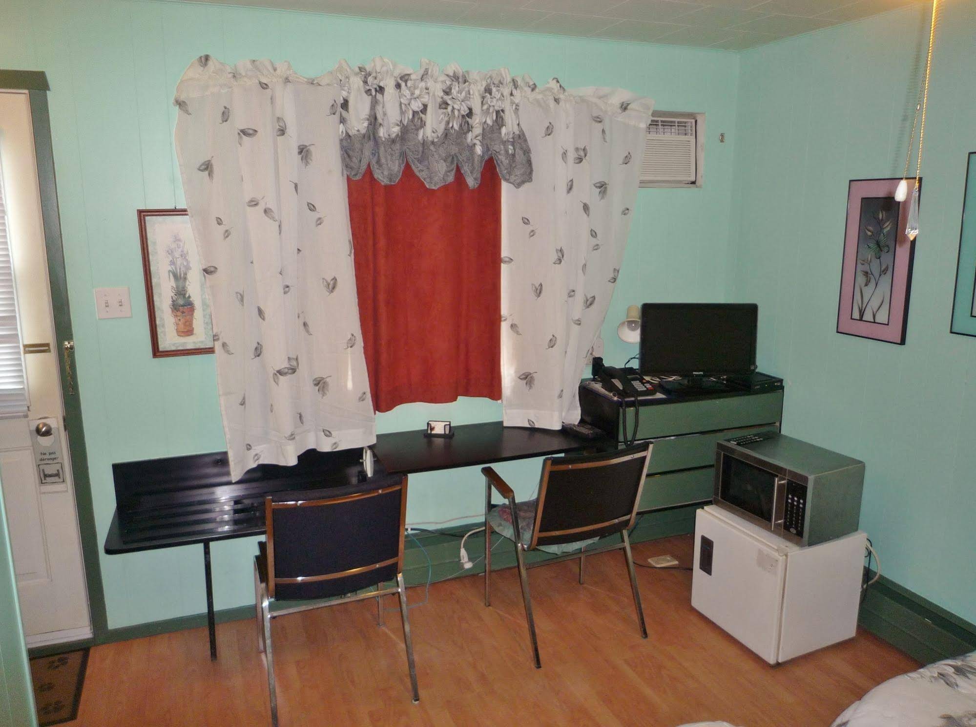 Motel Tracy