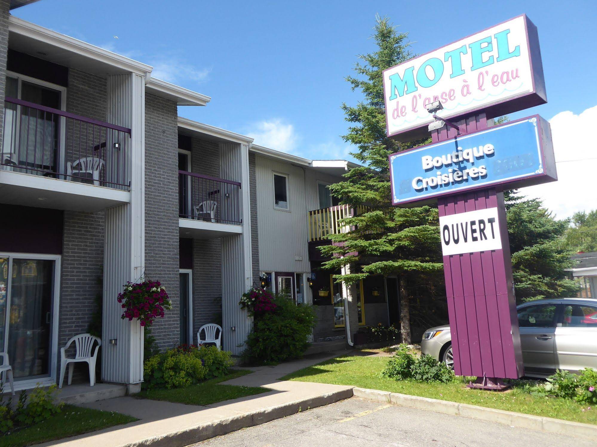 Motel De L'anse A L'eau