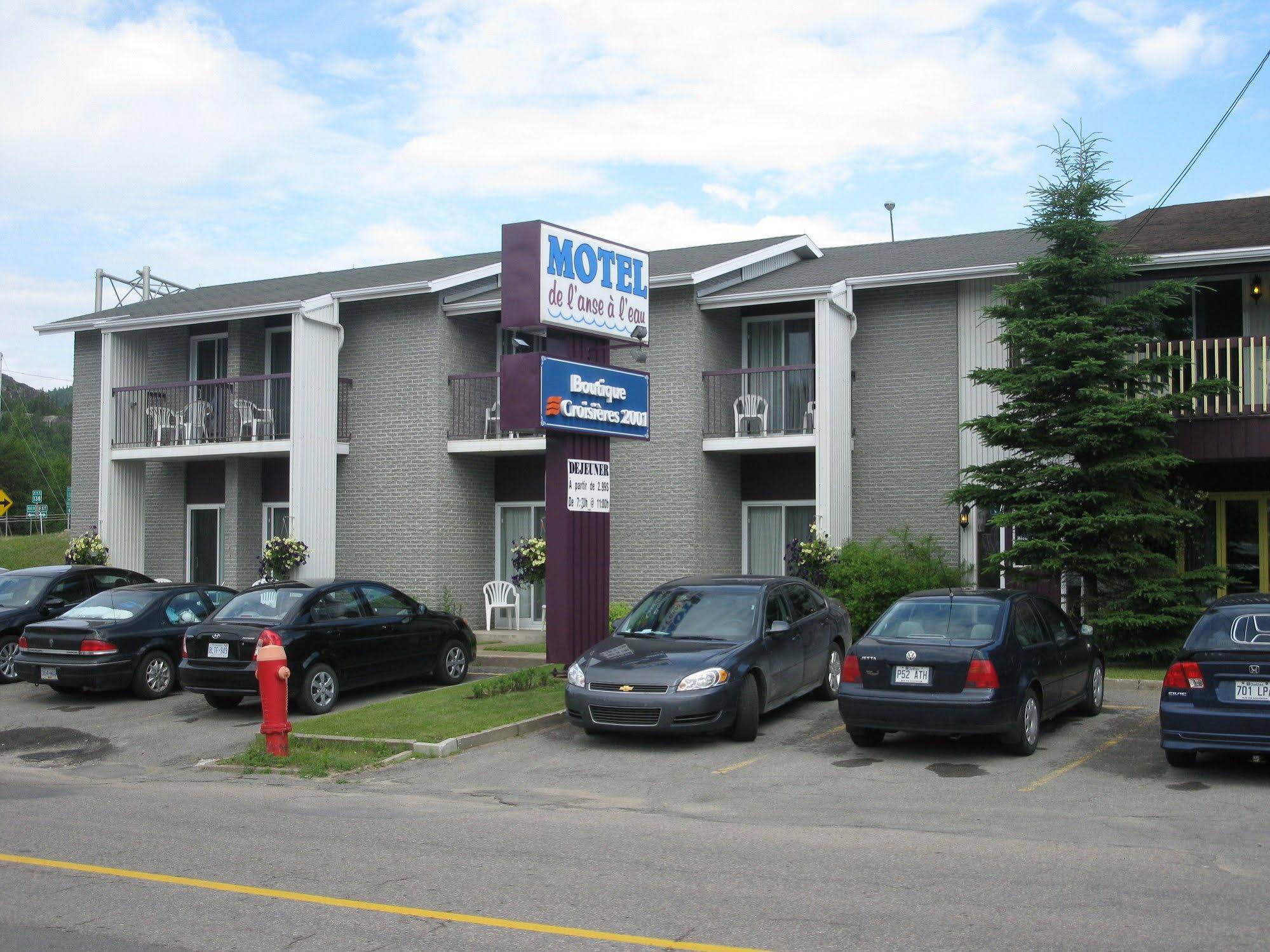 Motel De L'anse A L'eau