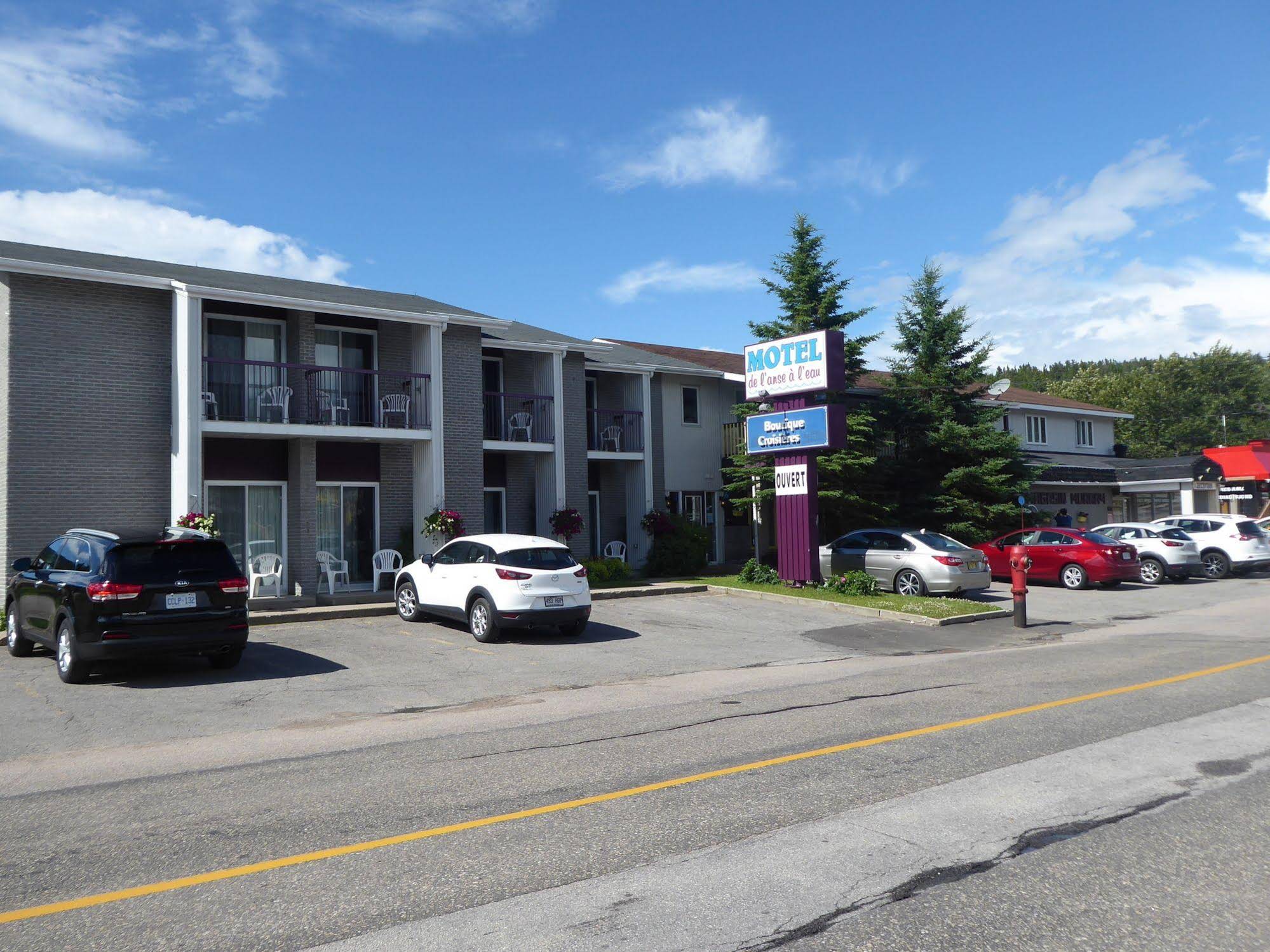 Motel De L'anse A L'eau
