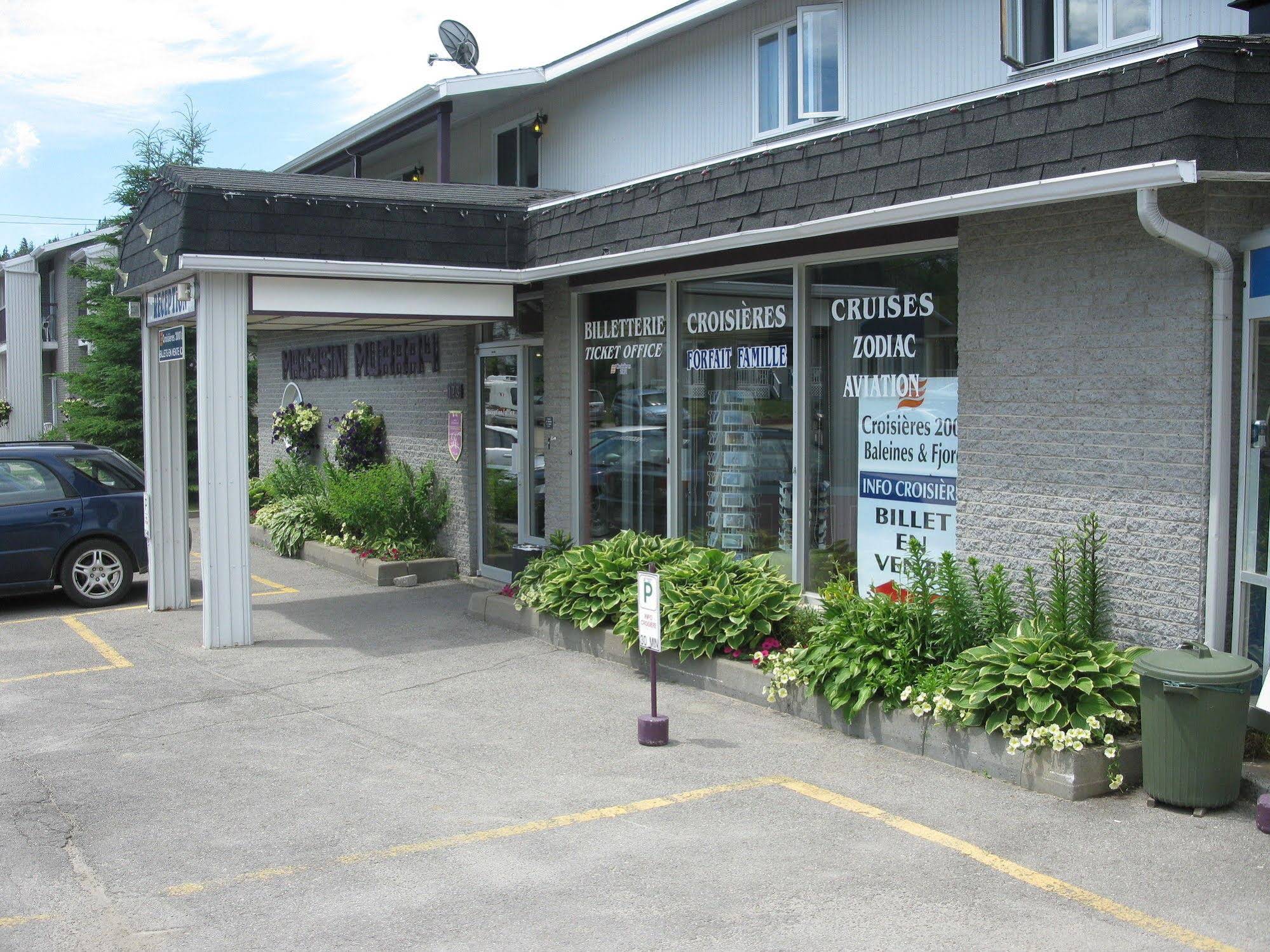 Motel De L'anse A L'eau