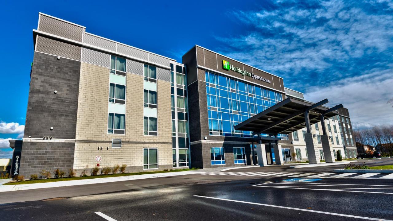 Holiday Inn Express And Suites Vaudreuil Dorion