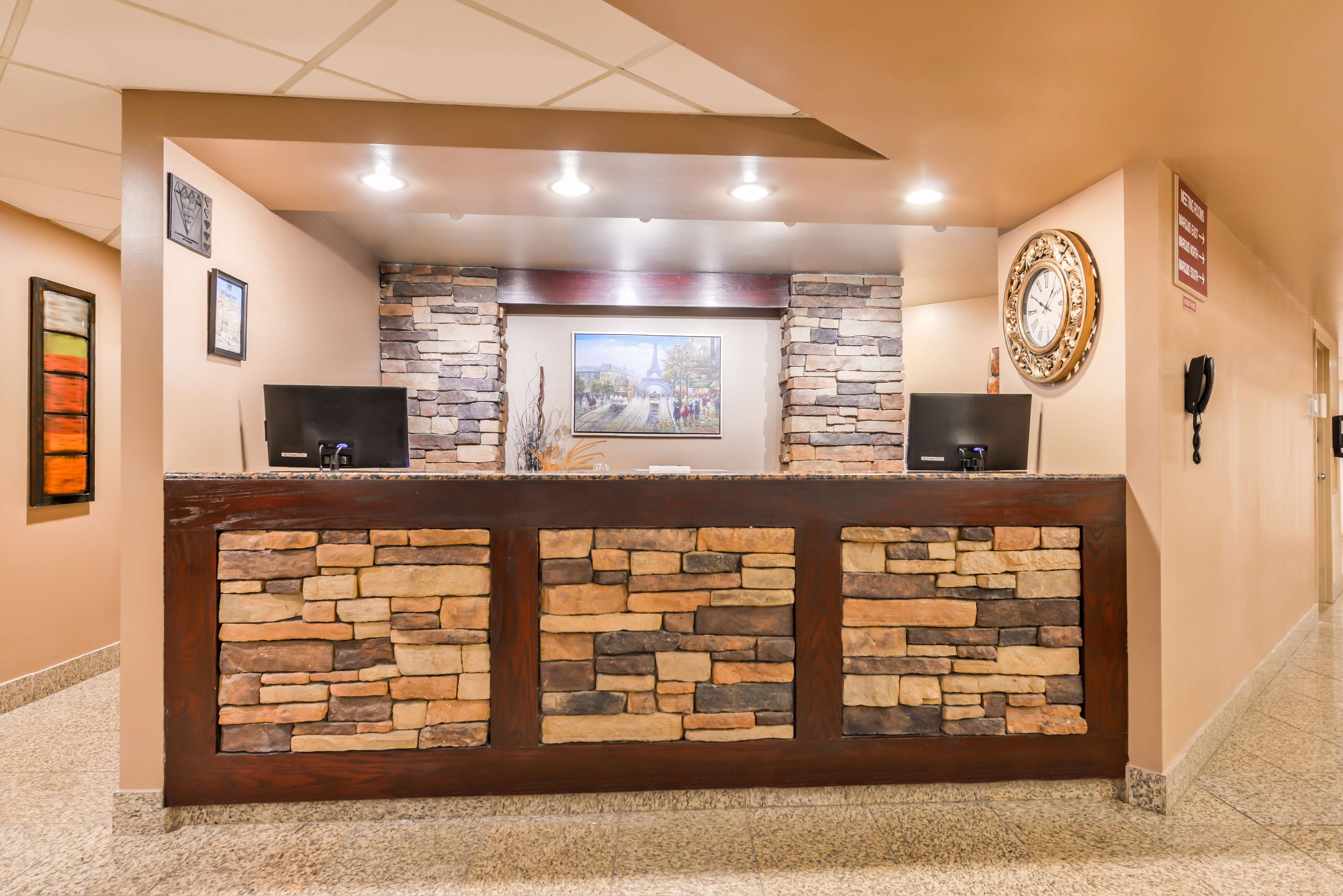 Best Western Marquis Inn & Suites