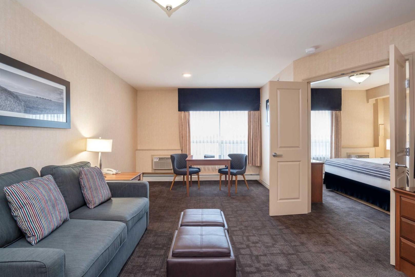 Sandman Hotel & Suites Regina