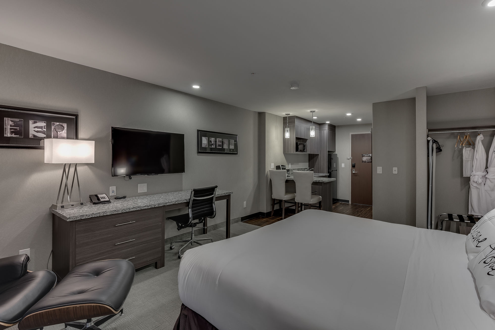 Home Inn & Suites Saskatoon South