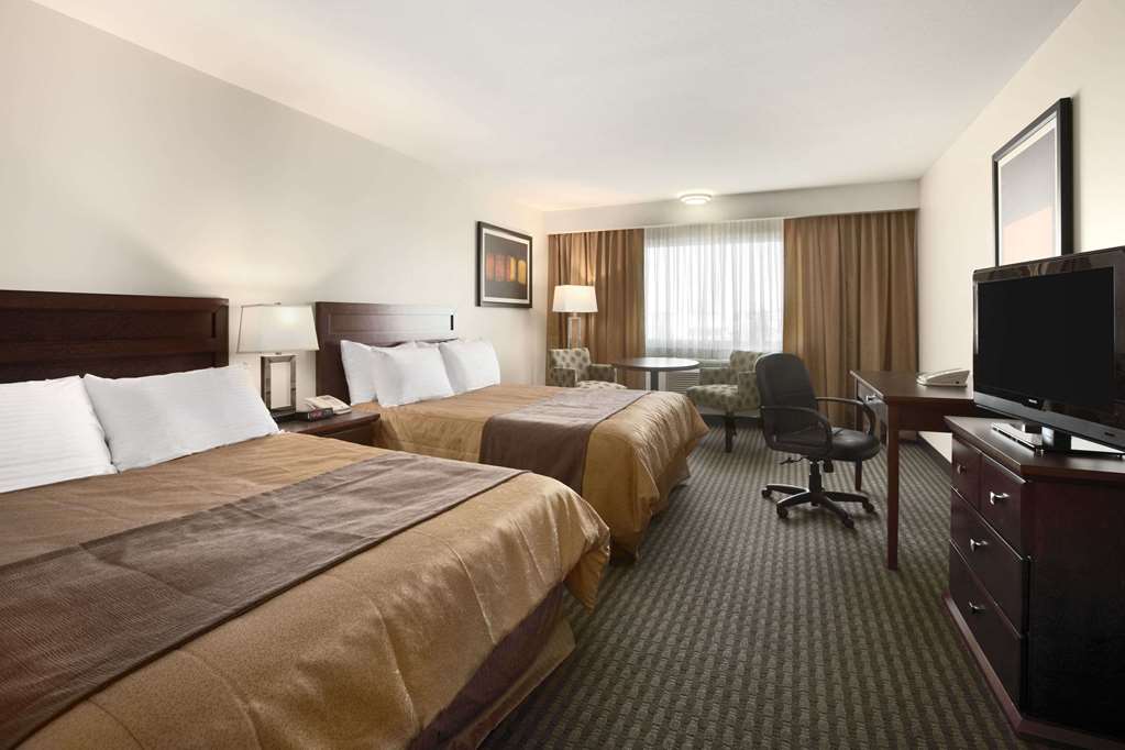 Travelodge Hotel by Wyndham Weyburn