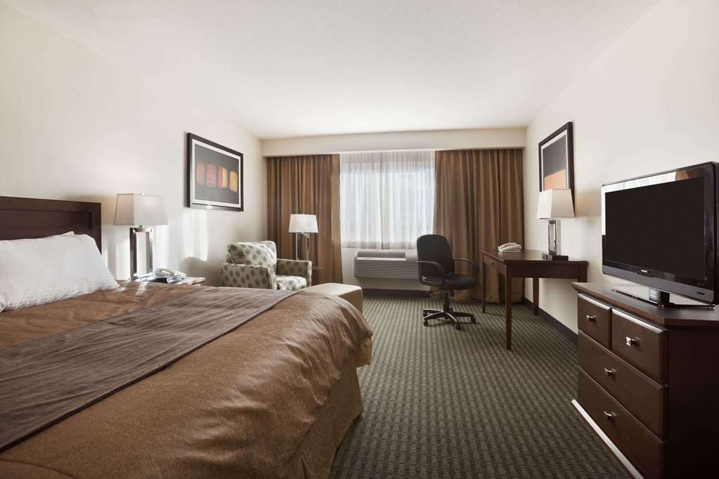 Travelodge Hotel by Wyndham Weyburn