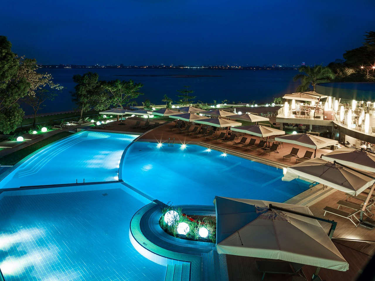 Radisson Blu M'Bamou Palace Hotel