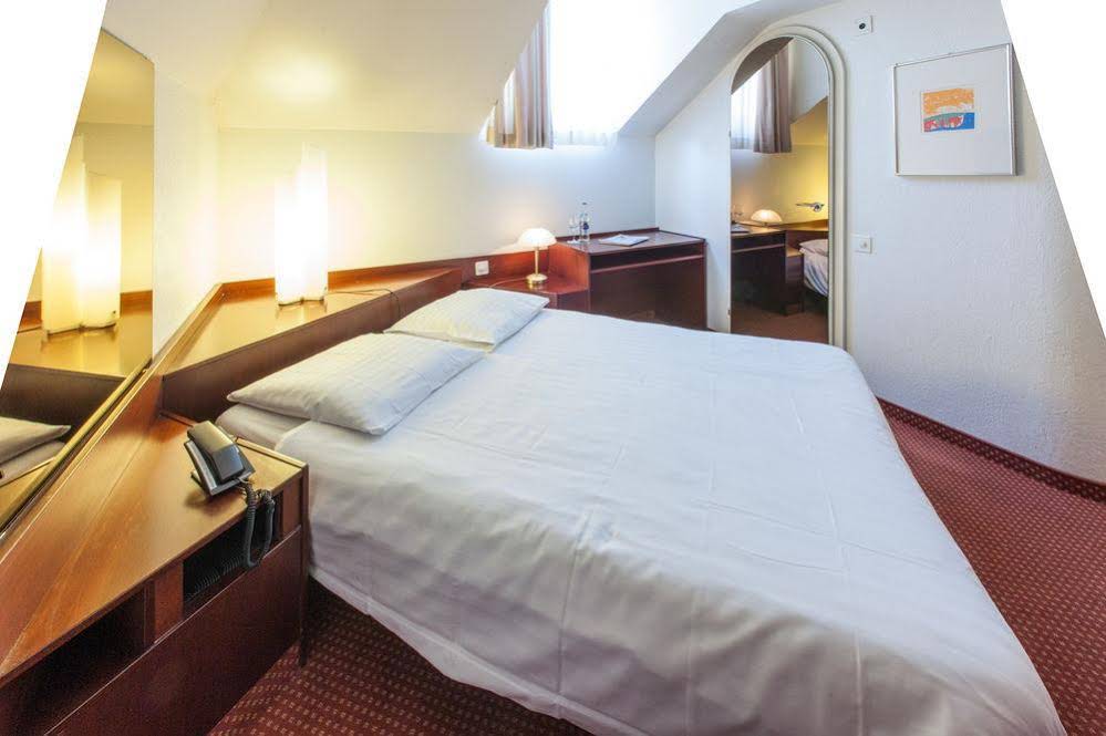 b_smart motel Basel