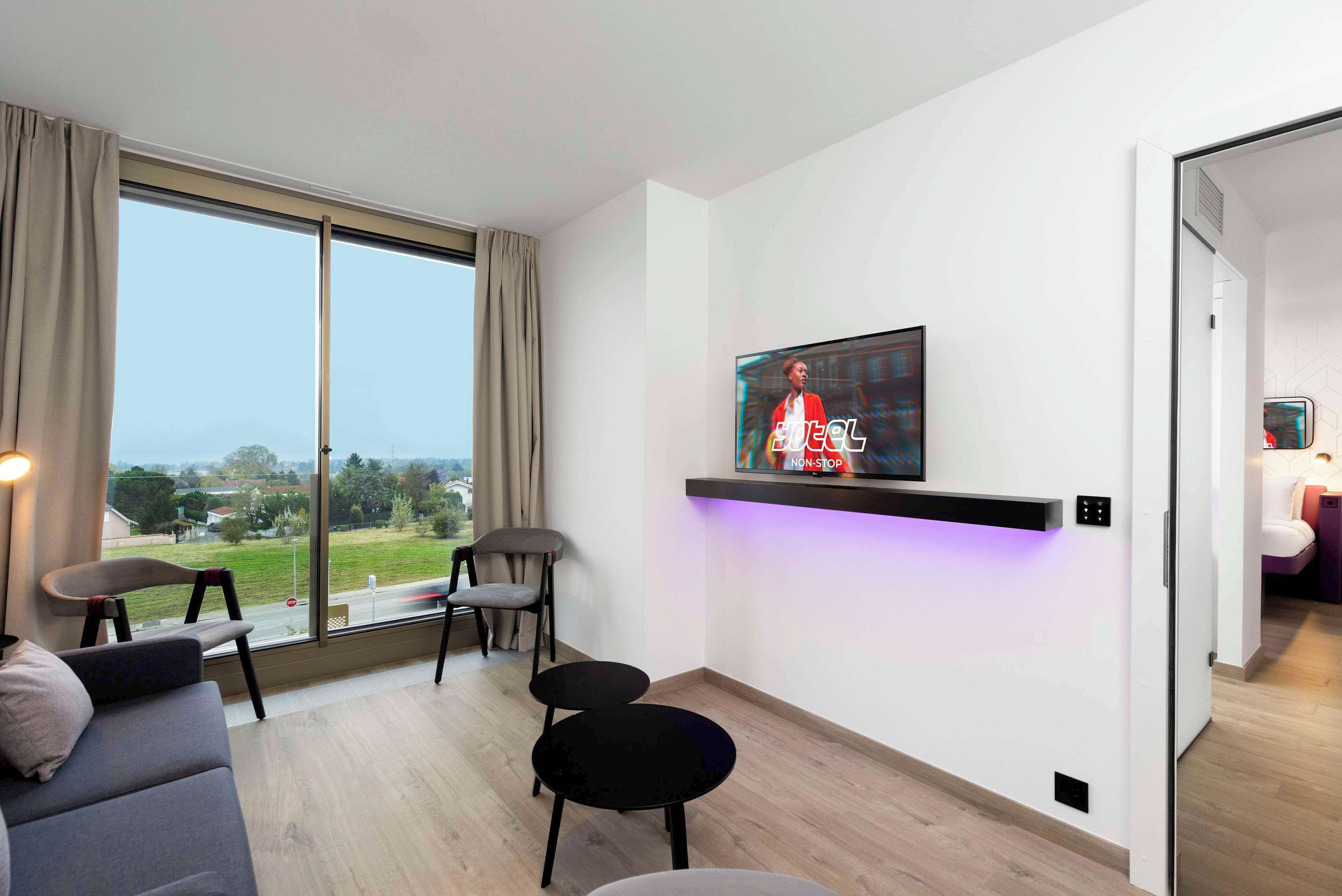 Yotel Geneva Lake