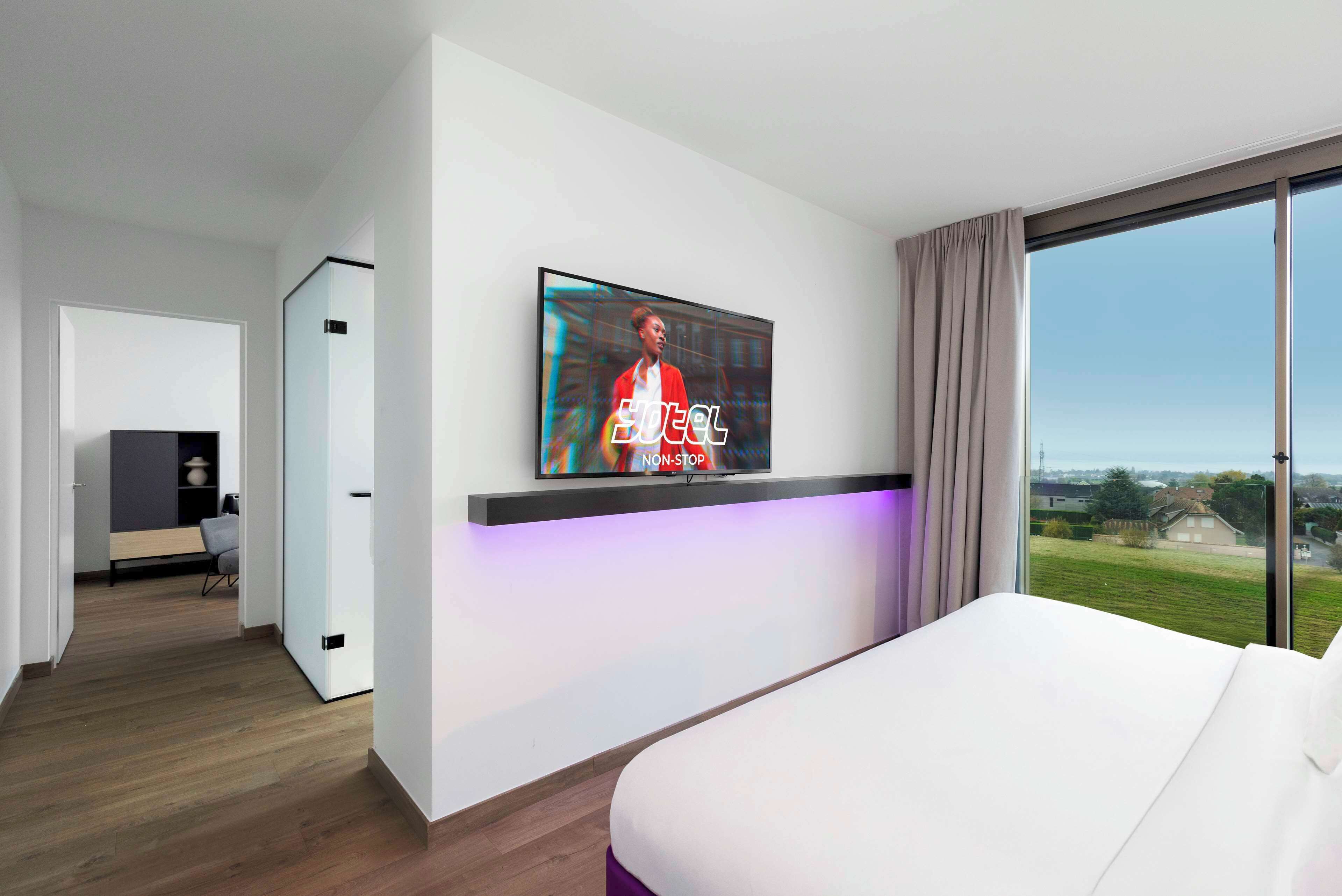 Yotel Geneva Lake
