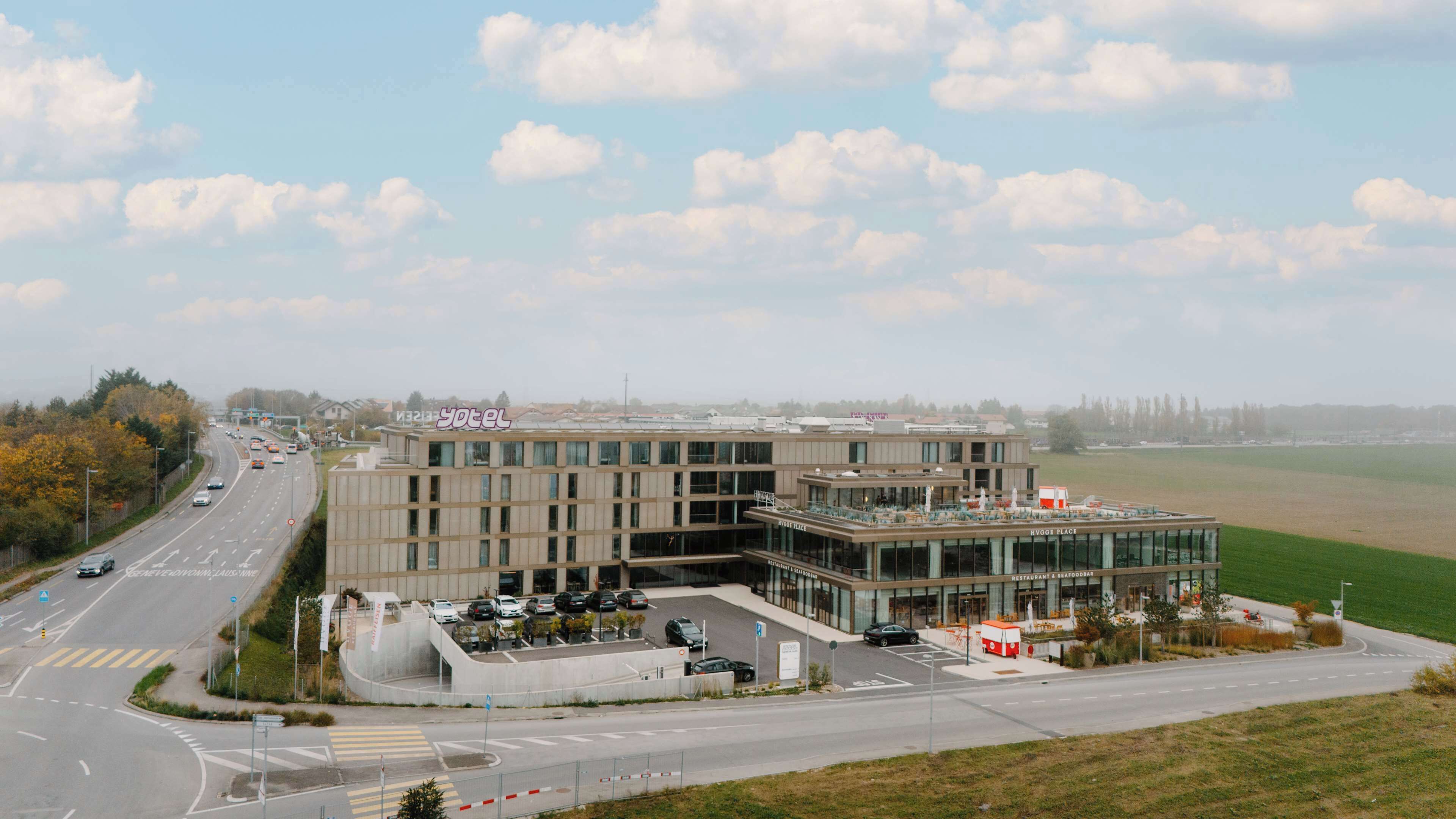 Yotel Geneva Lake
