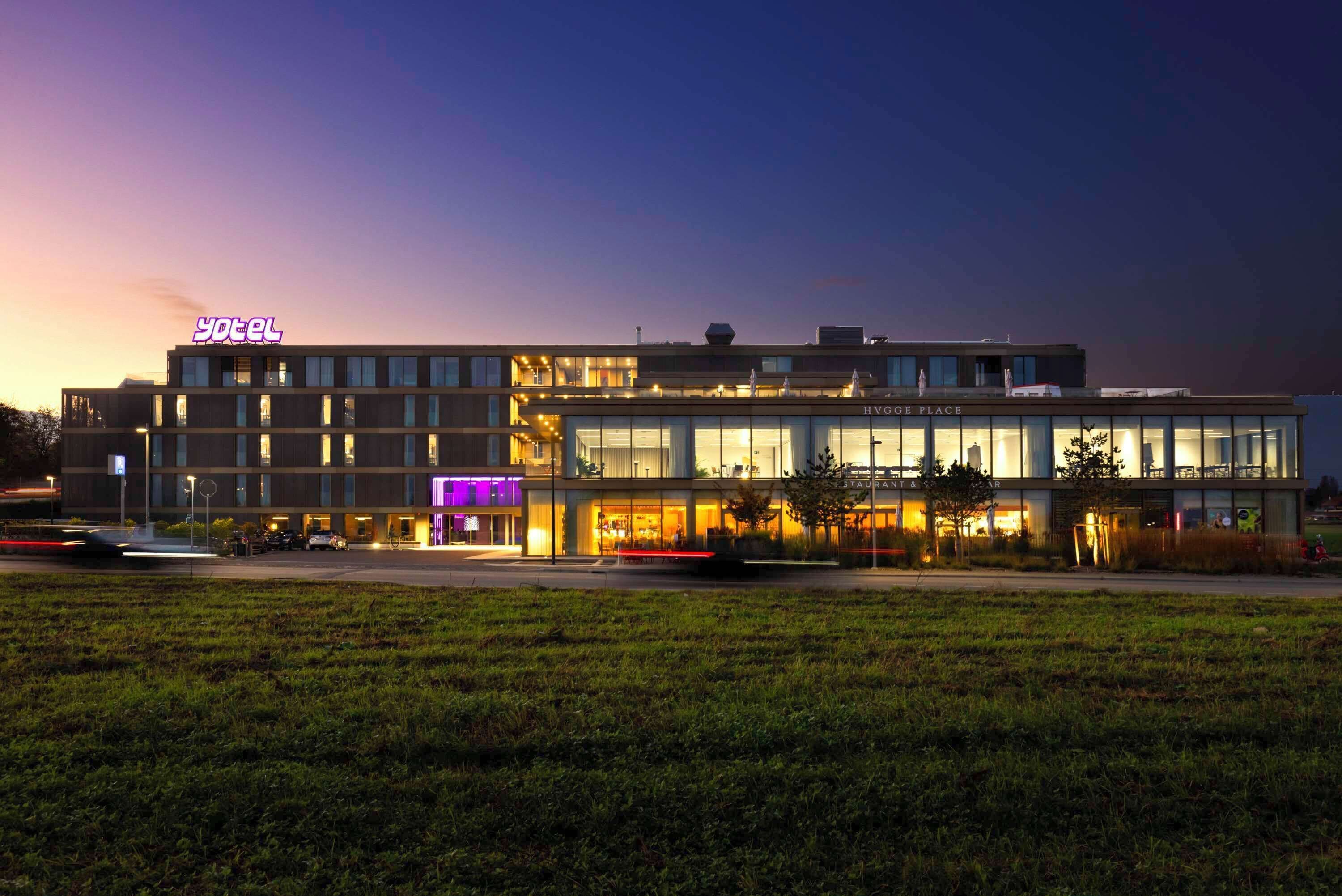 Yotel Geneva Lake