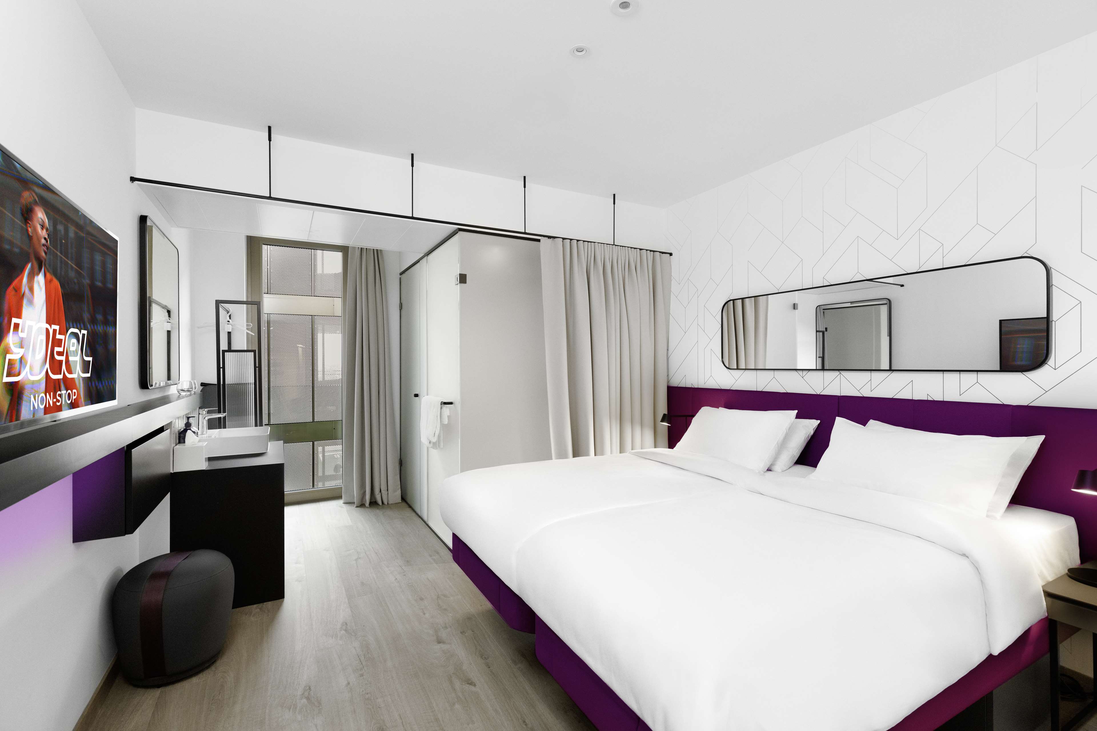 Yotel Geneva Lake