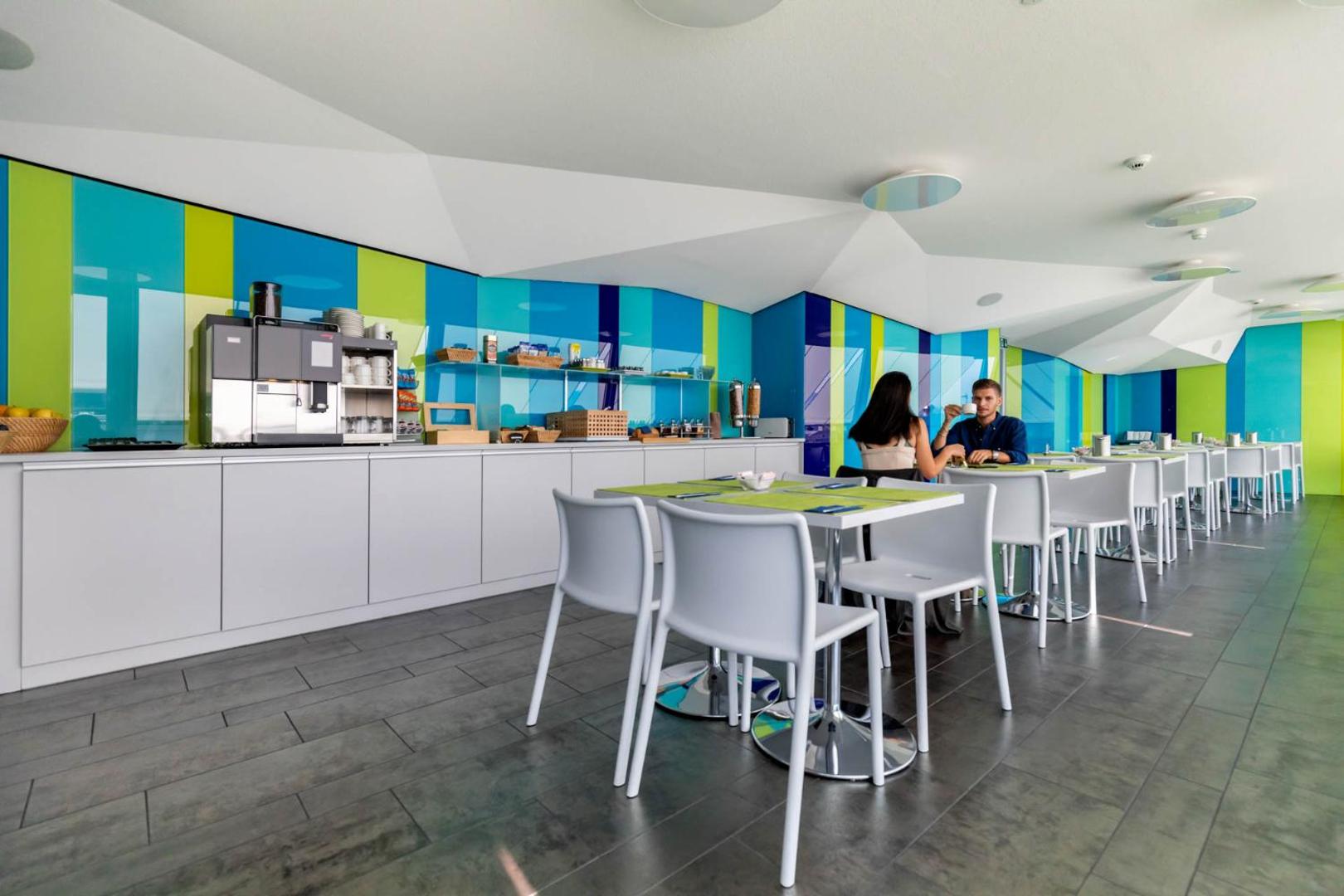 Hotel Cristal [Design]