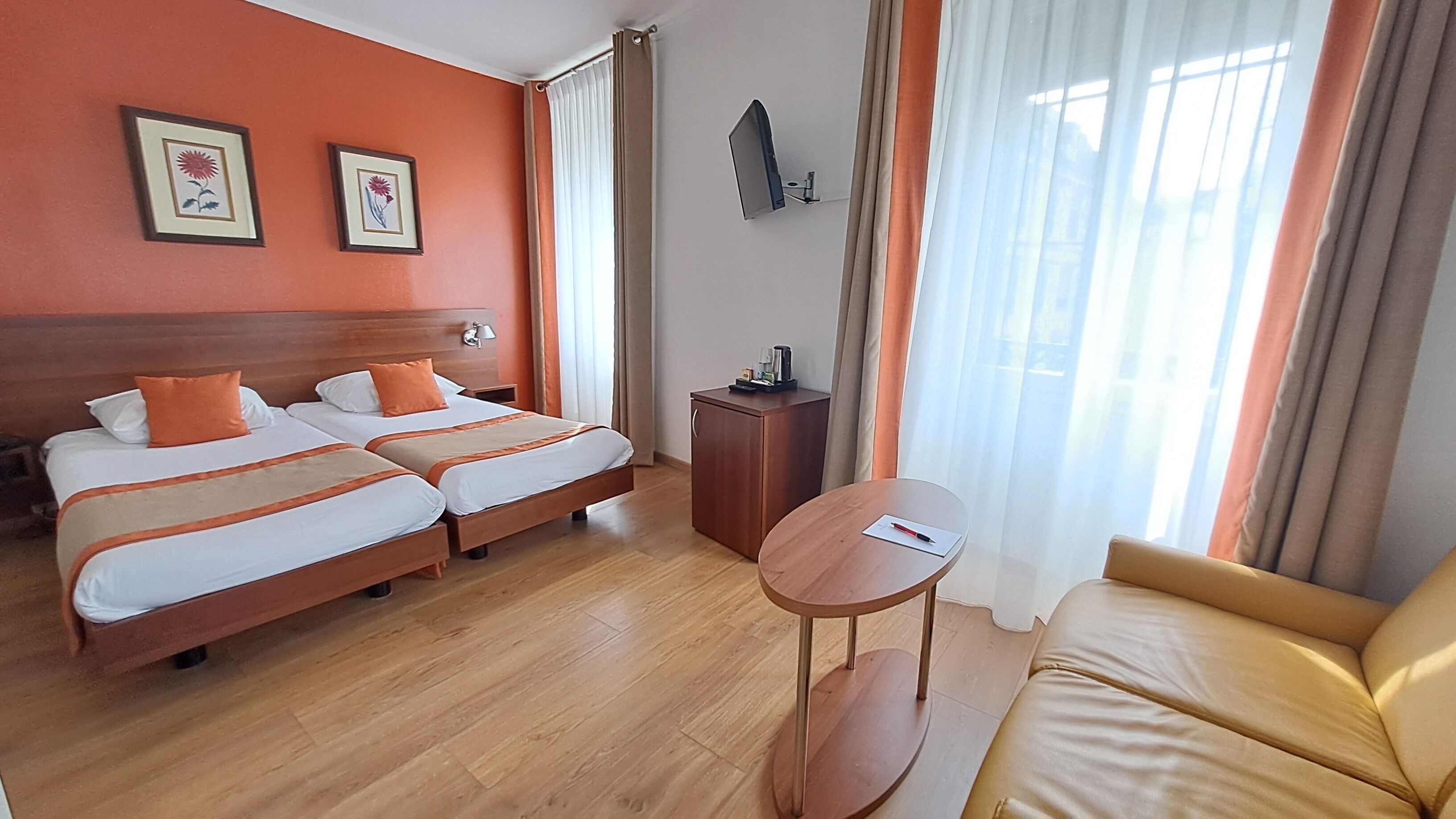 International & Terminus