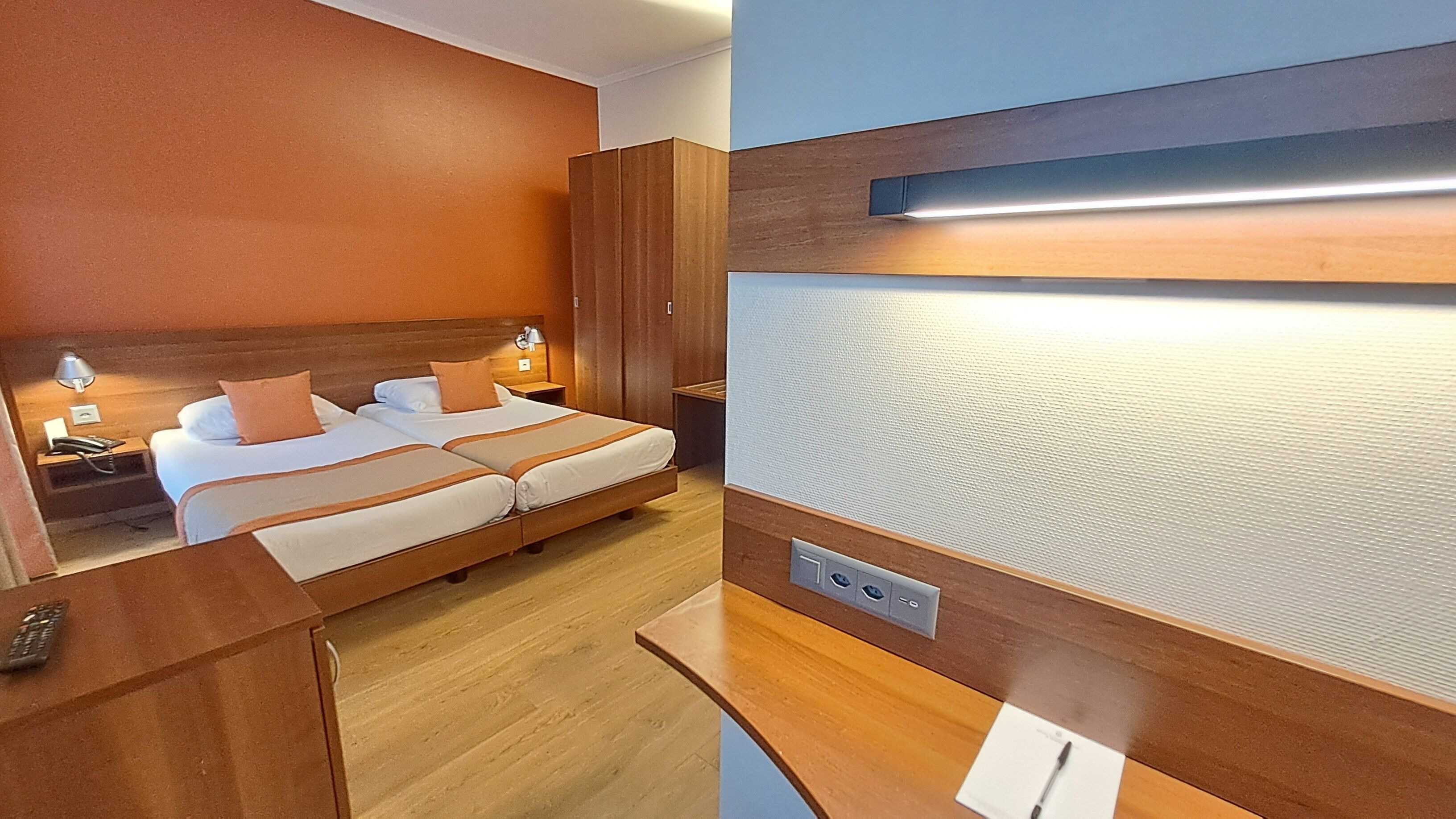 International & Terminus