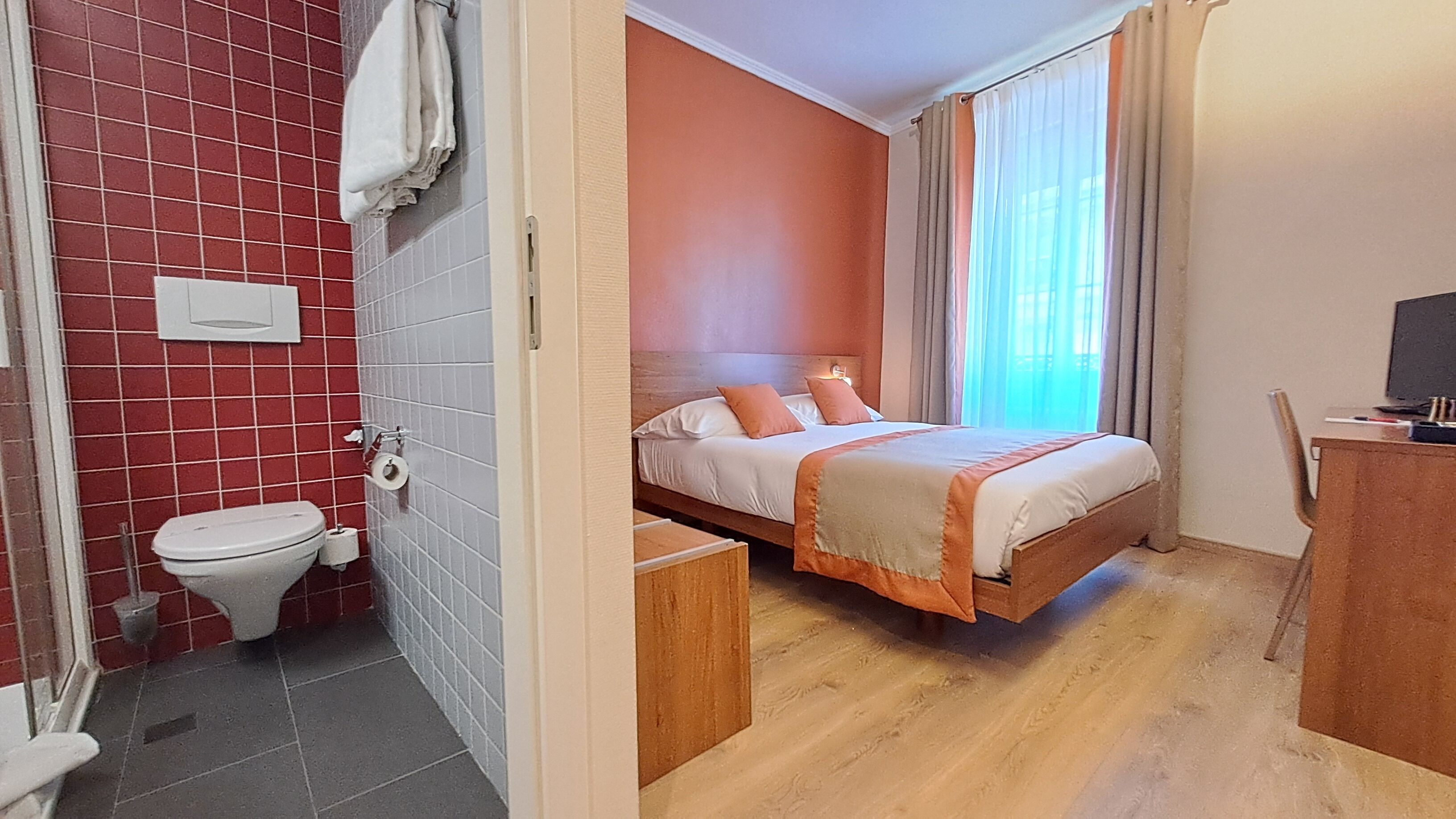 International & Terminus