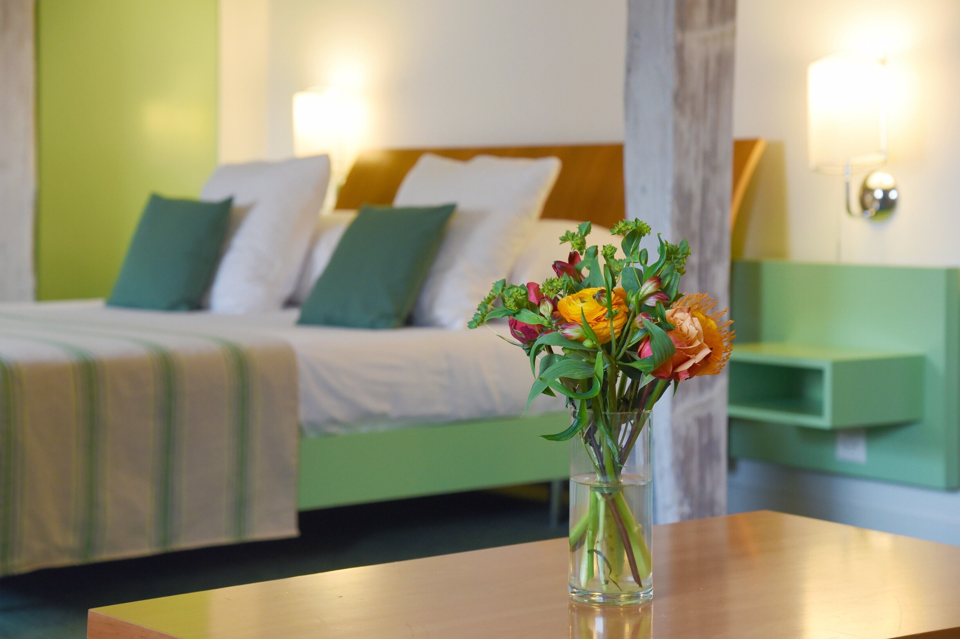 International & Terminus