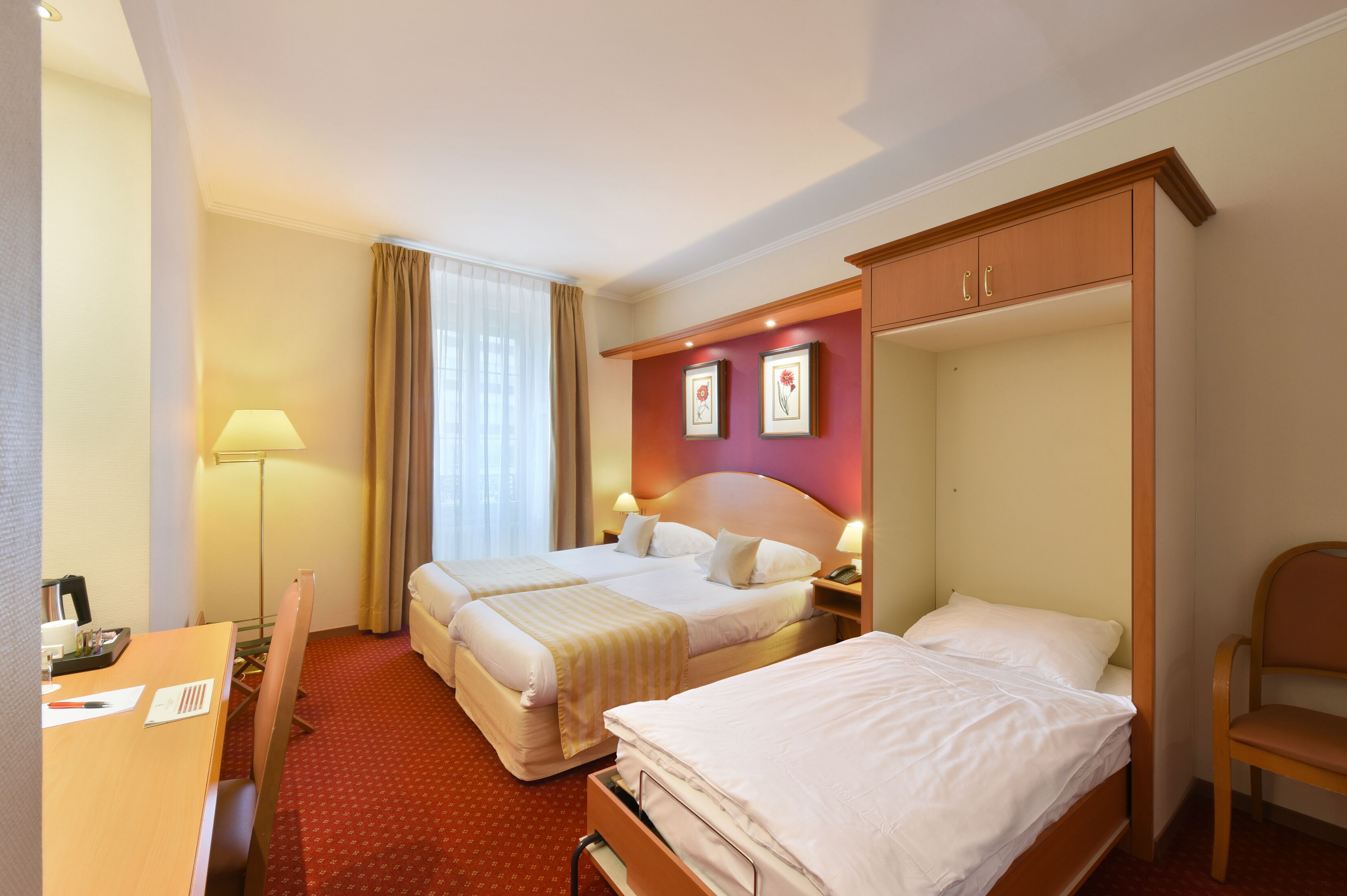 International & Terminus