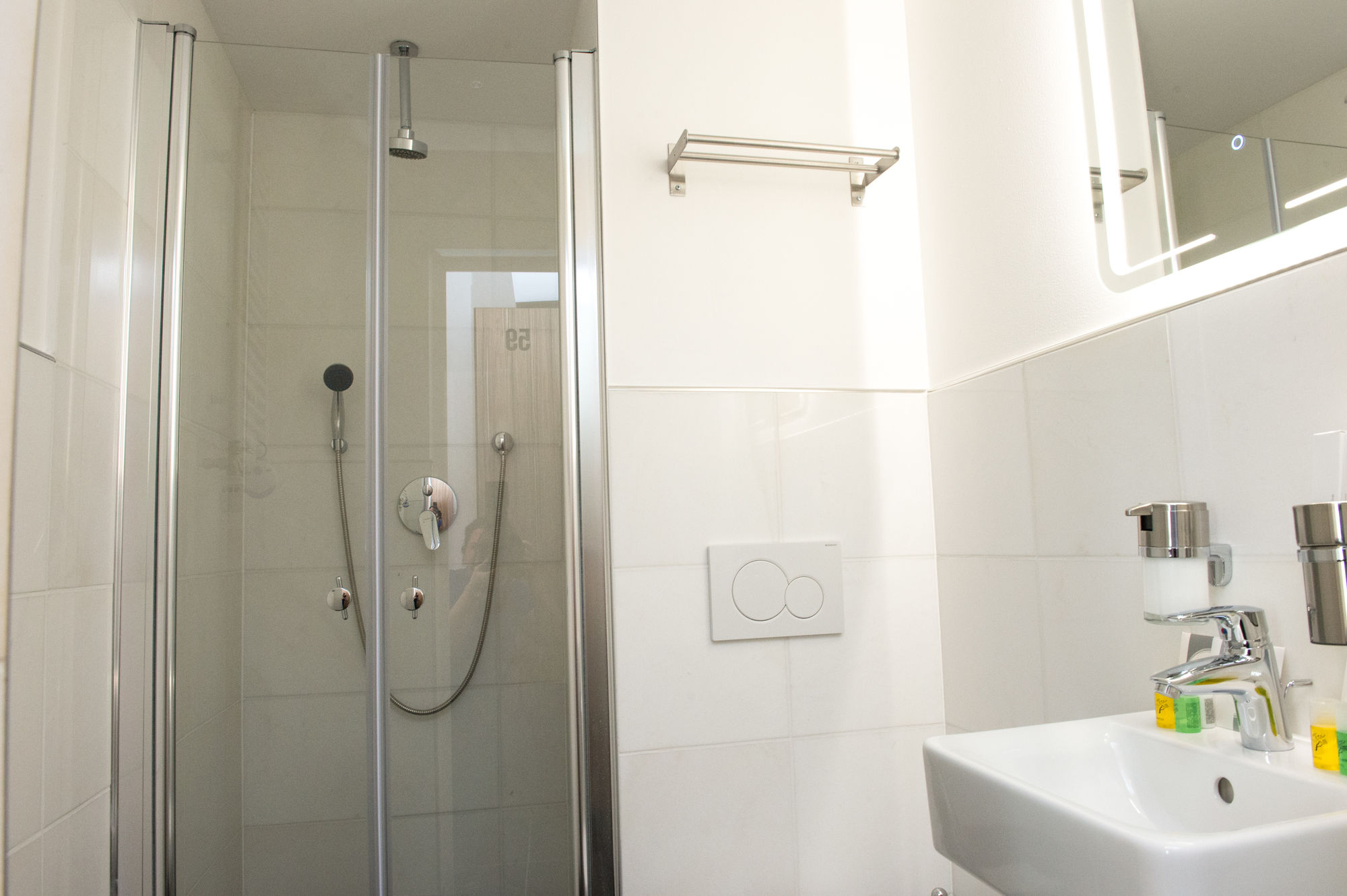 VISIONAPARTMENTS Service Apartments Lucerne - Neustadtstrasse