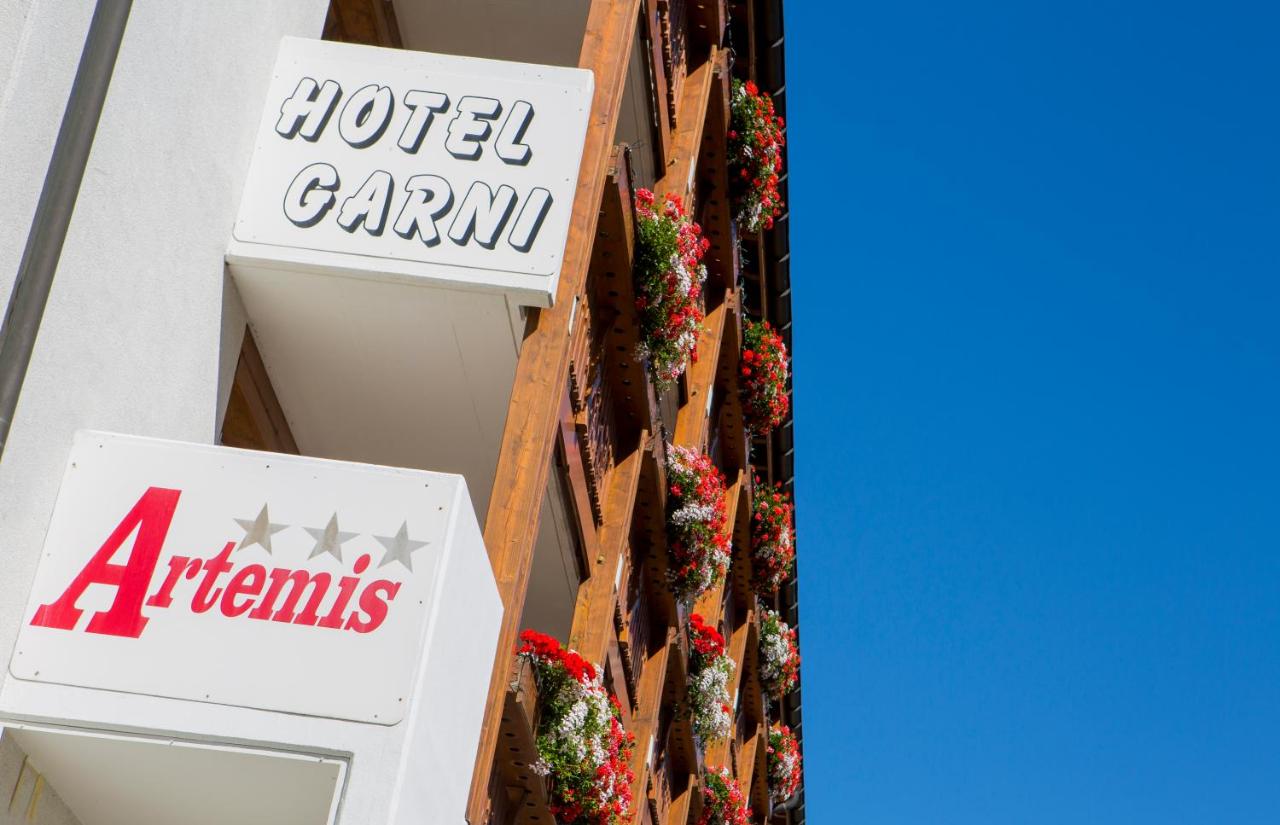 Artemis Easy Stay Hotel