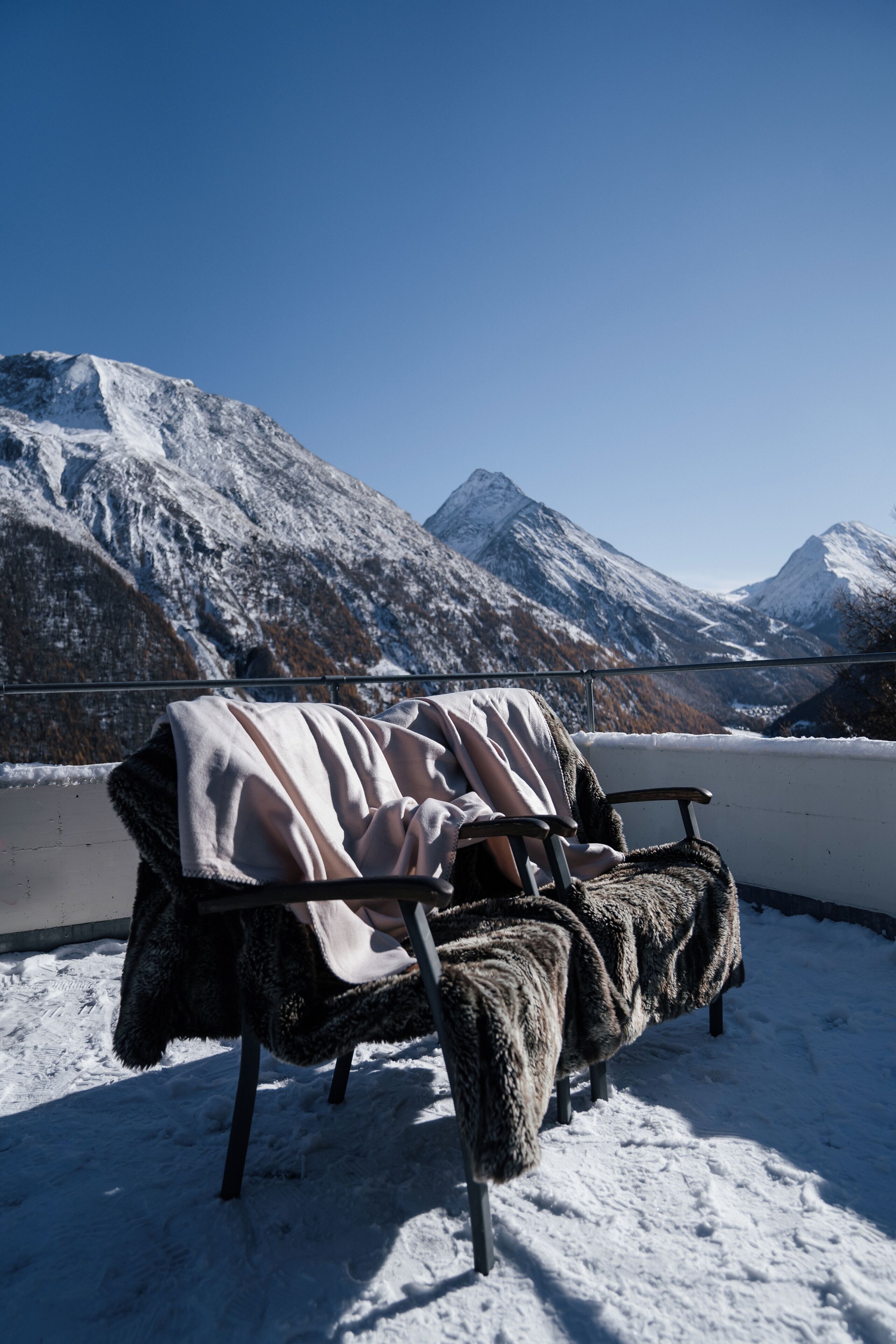 Waldhotel Fletschhorn - Panoramic Retreat in Saas Fee