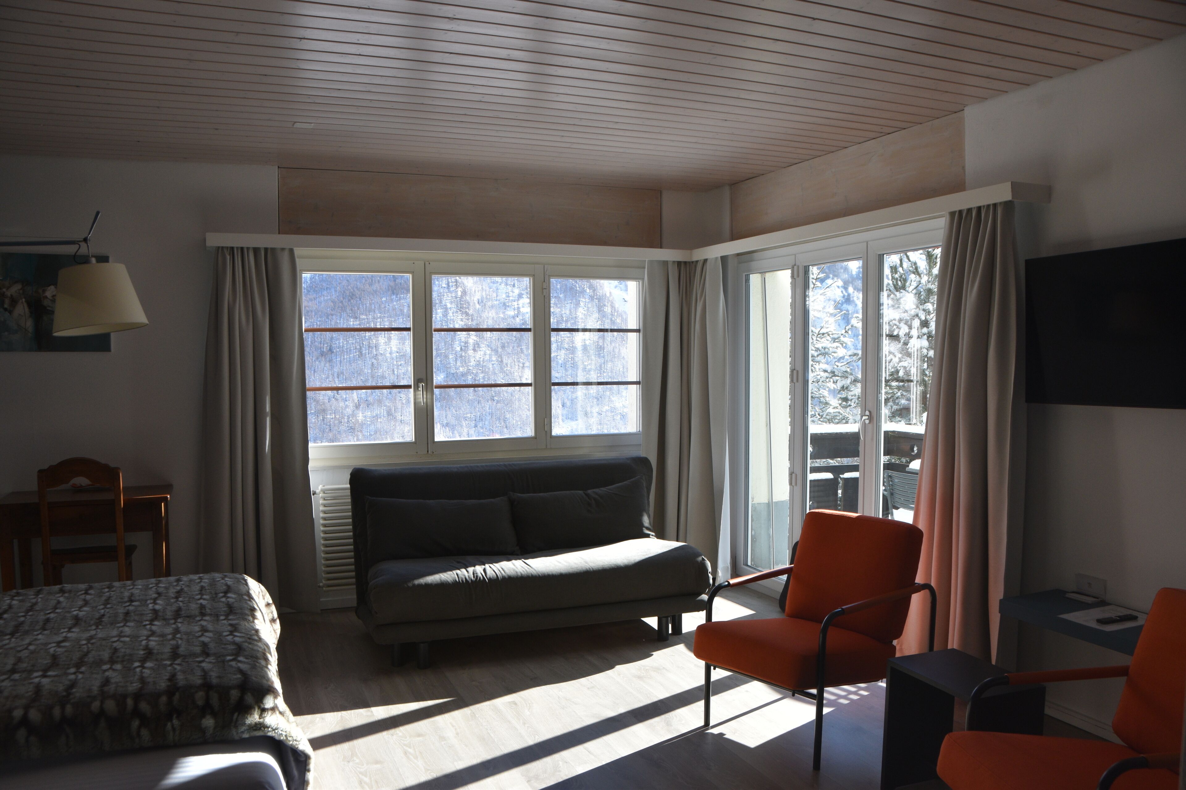 Waldhotel Fletschhorn - Panoramic Retreat in Saas Fee