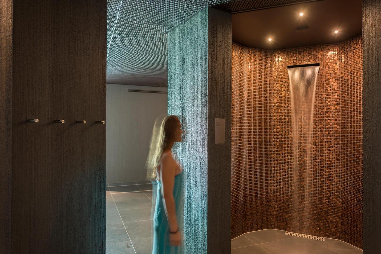 Wellness Hostel 4000