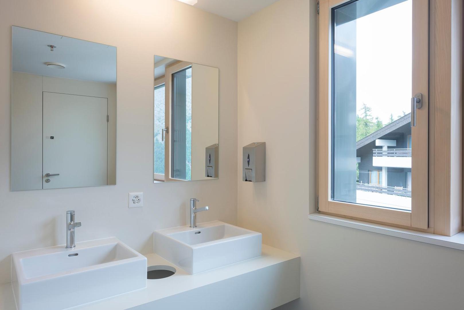 Wellness Hostel 4000