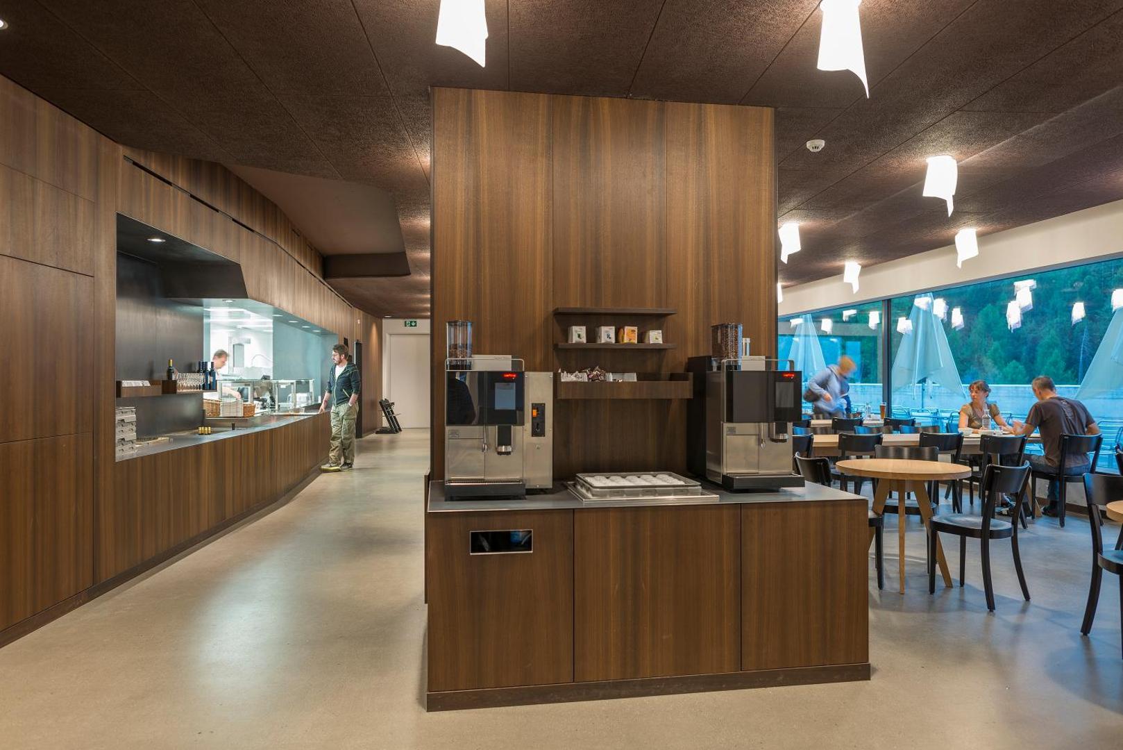 Wellness Hostel 4000