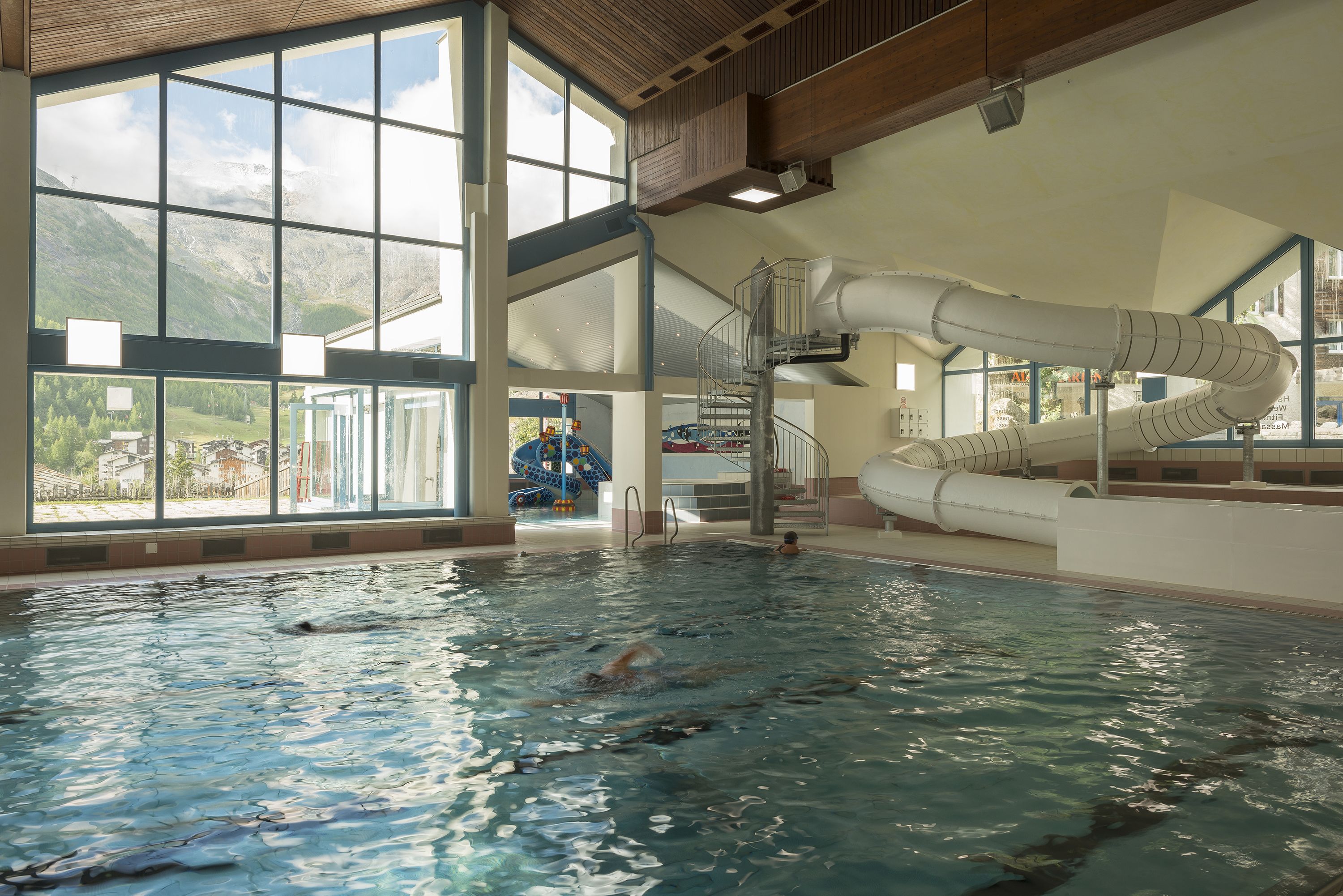 Wellness Hostel 4000