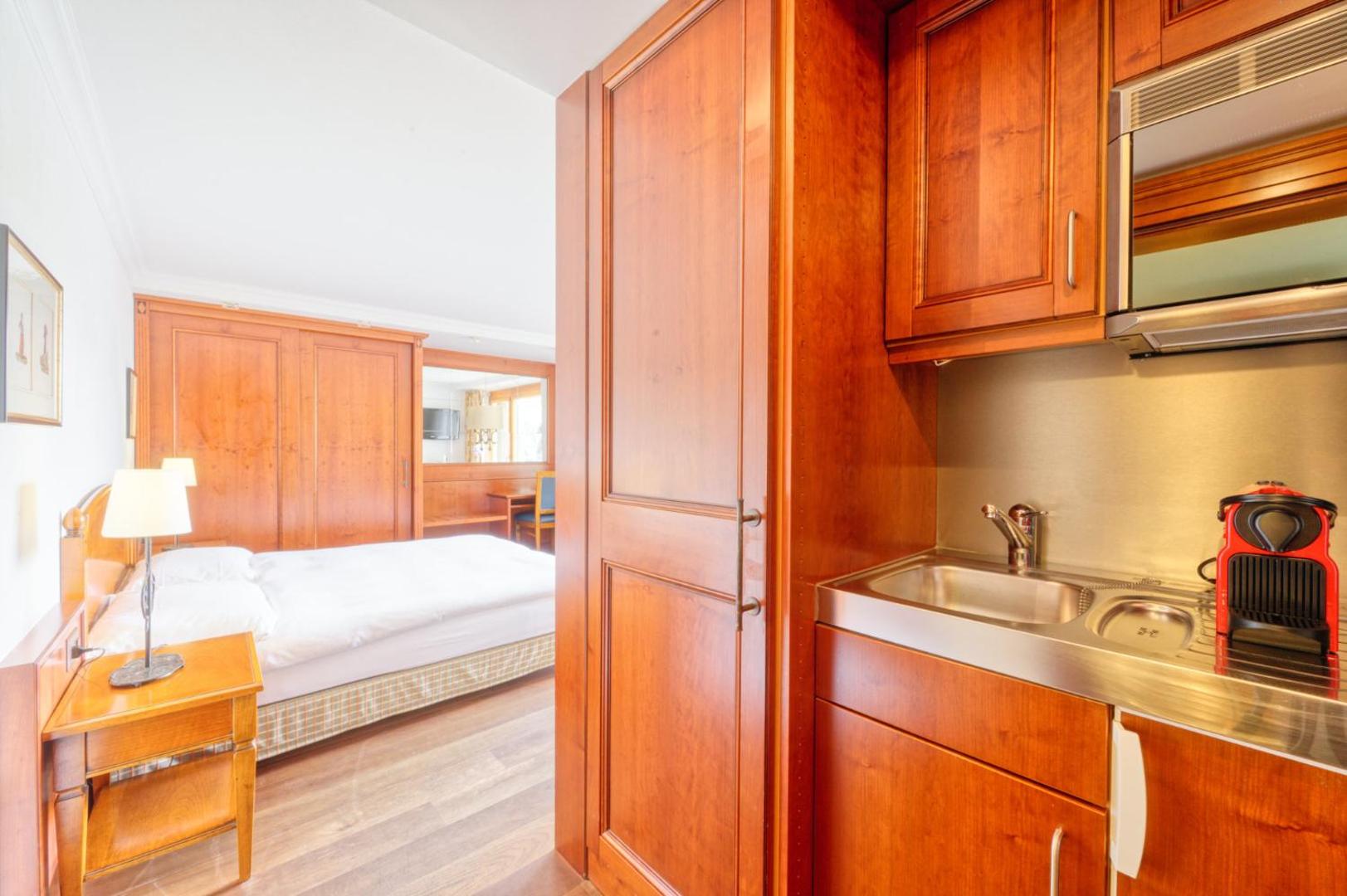 Hotel & Solebad Arca