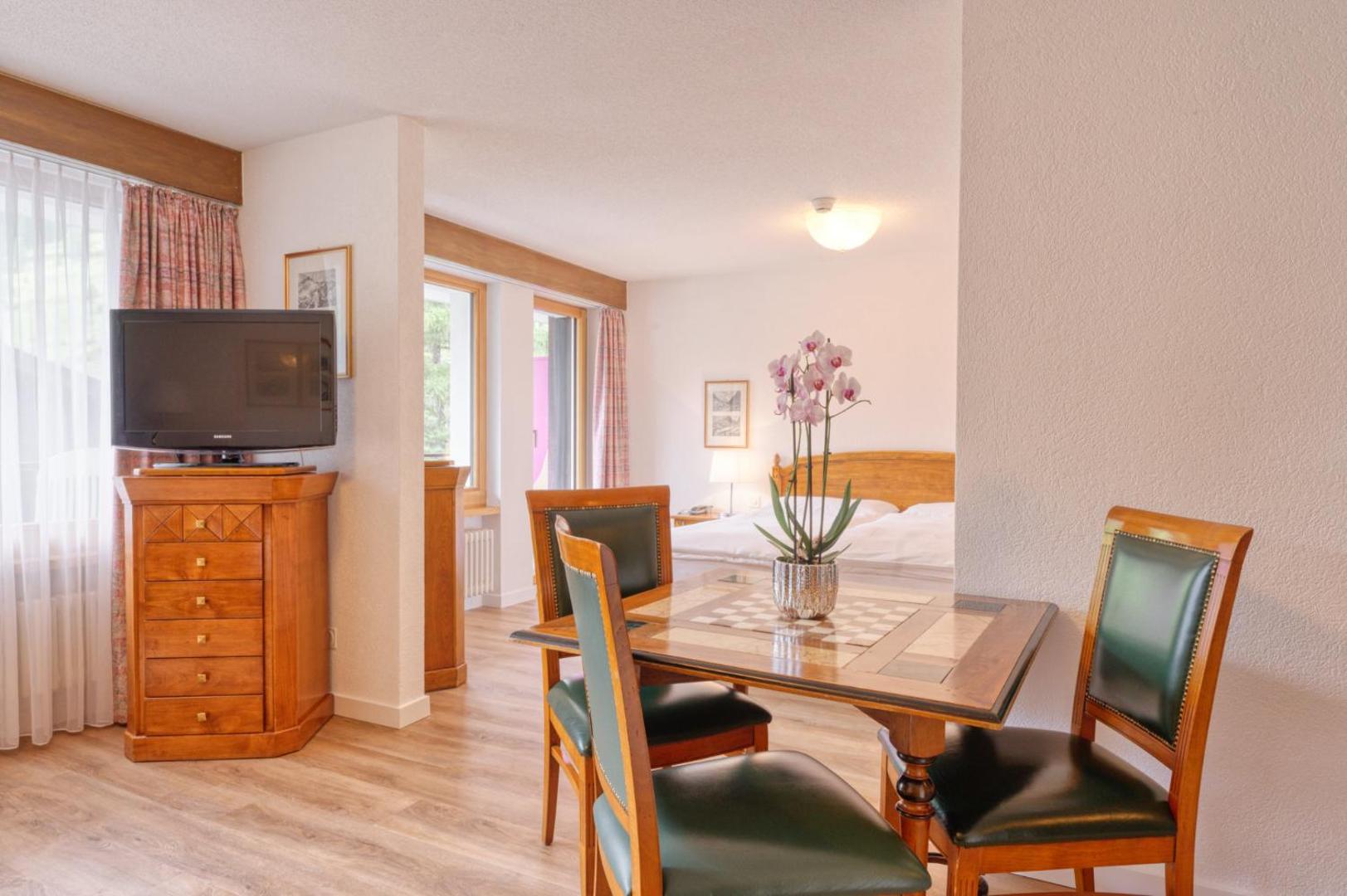 Hotel & Solebad Arca