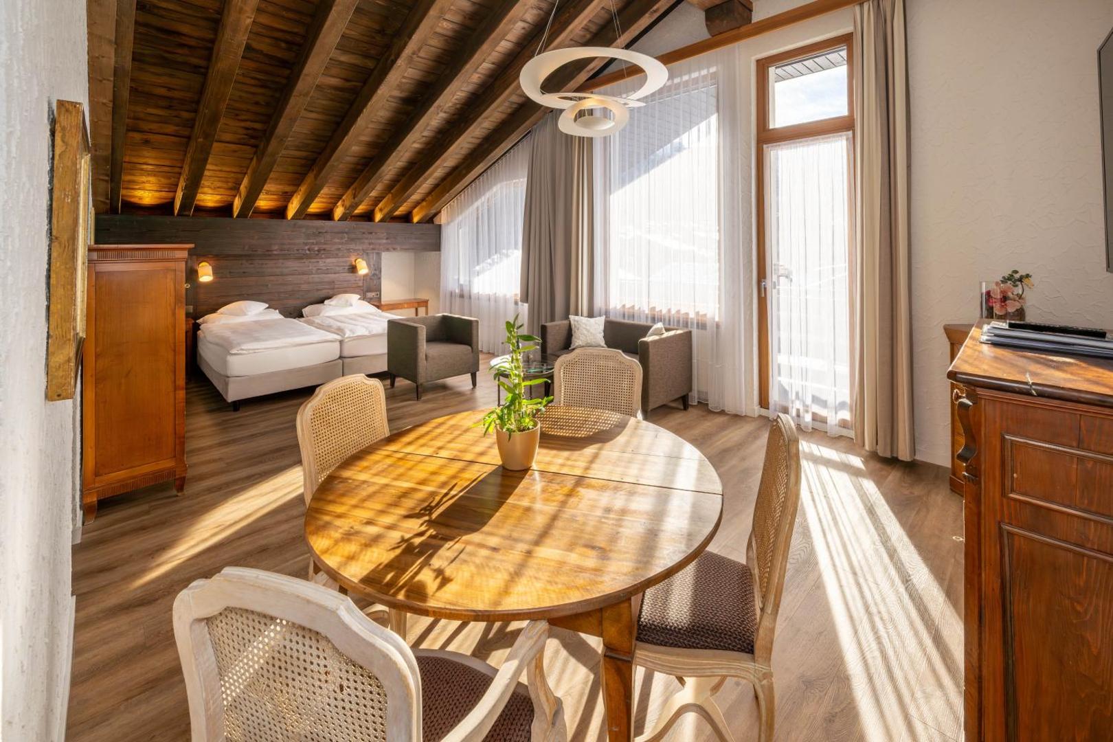 Hotel & Solebad Arca