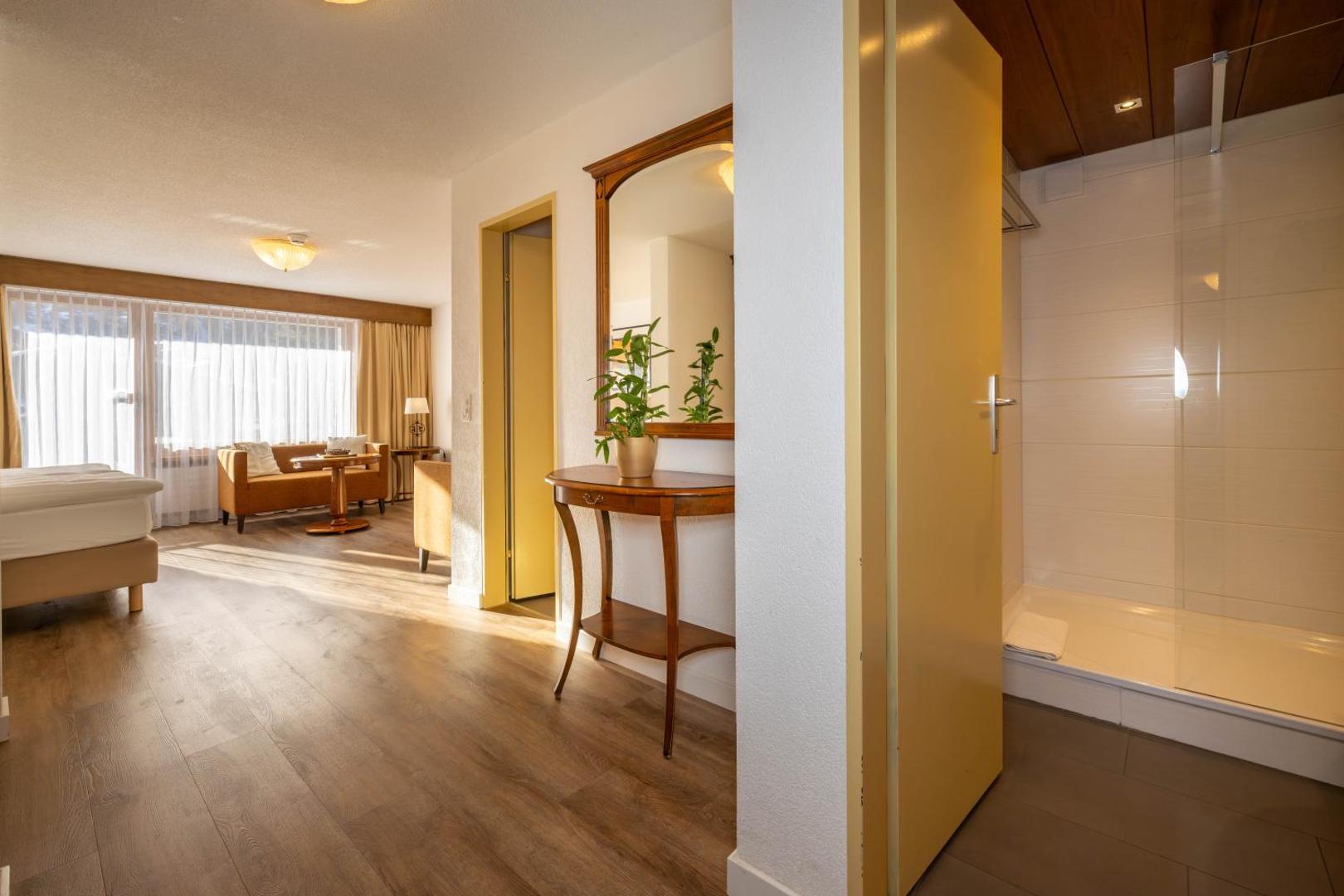 Hotel & Solebad Arca