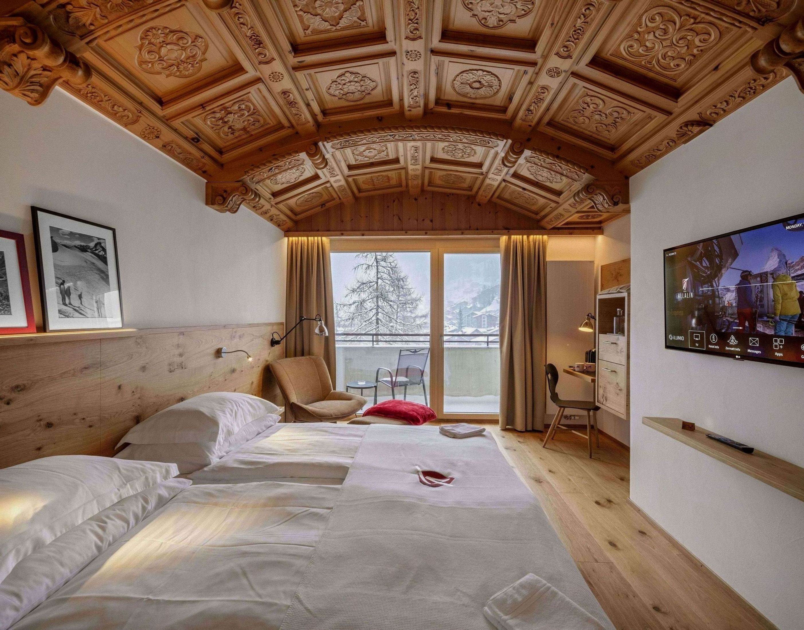 Swiss Alpine Hotel Allalin
