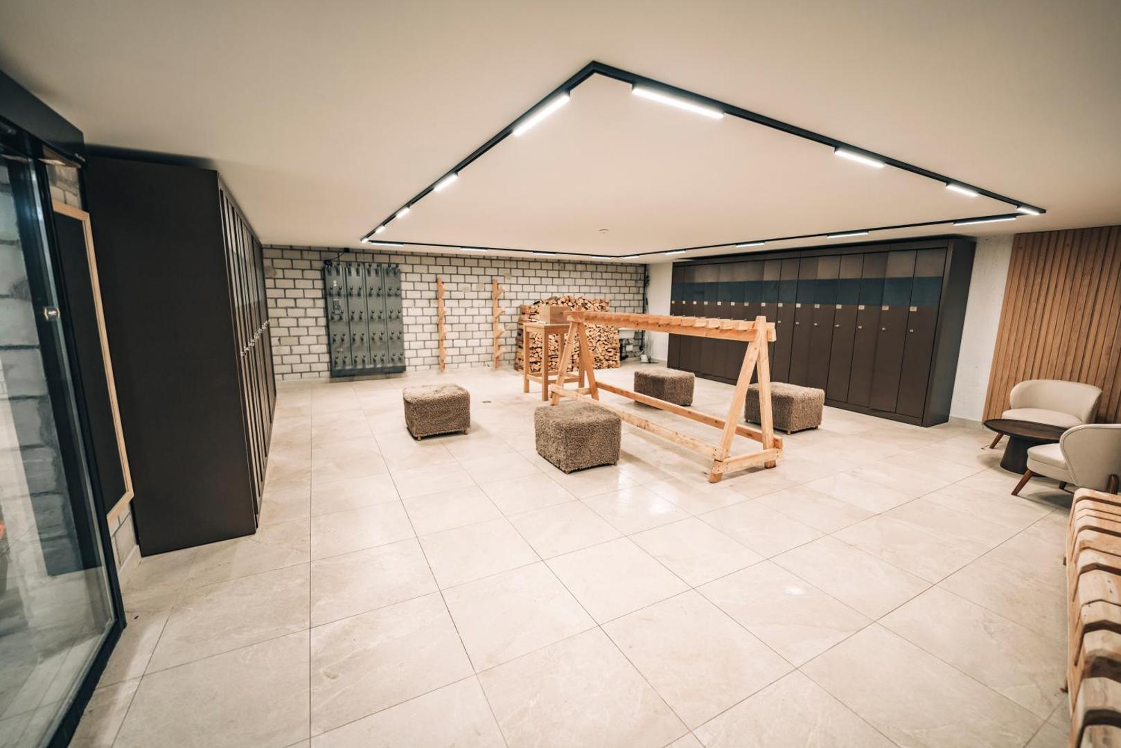 Swiss Alpine Hotel Allalin