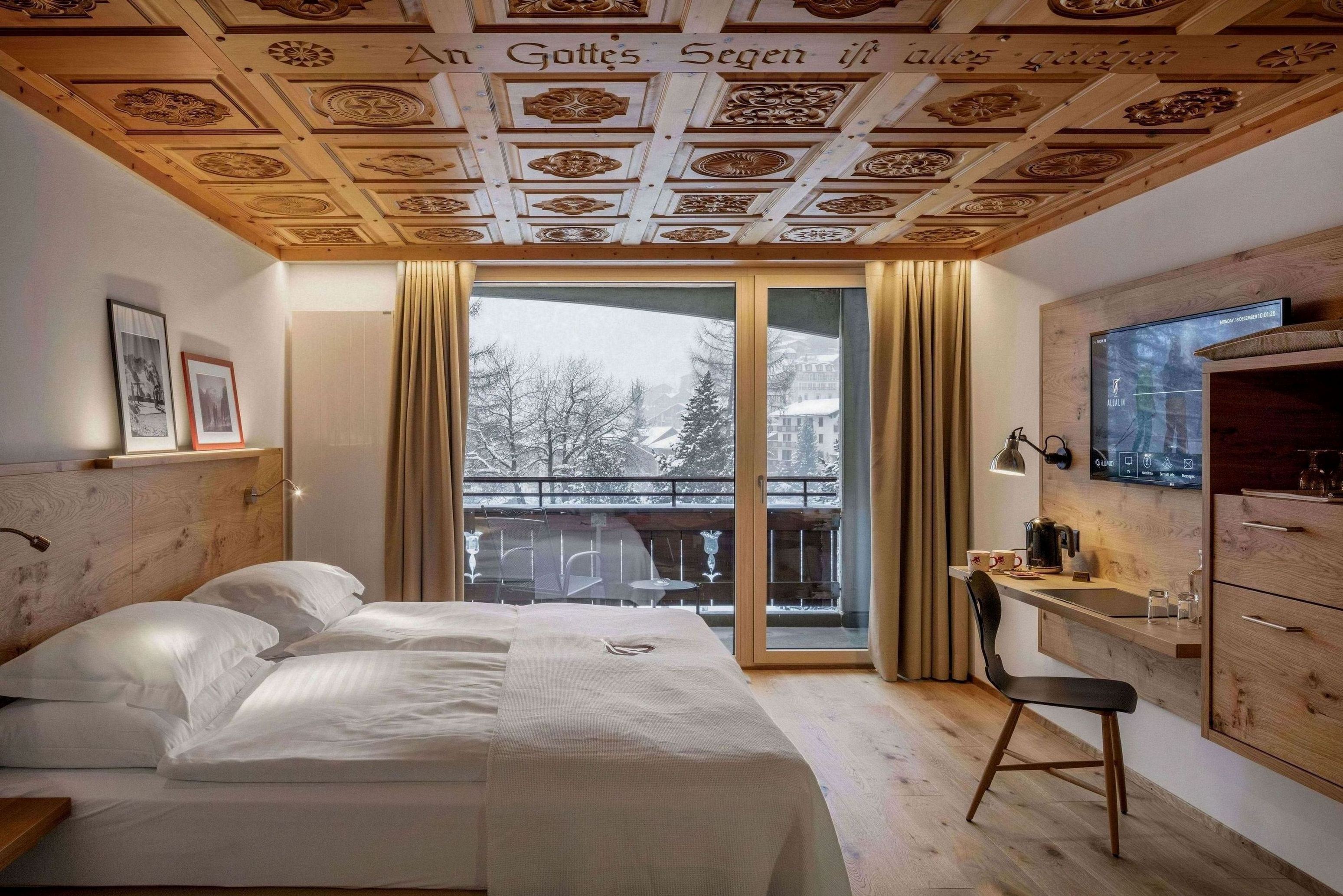 Swiss Alpine Hotel Allalin