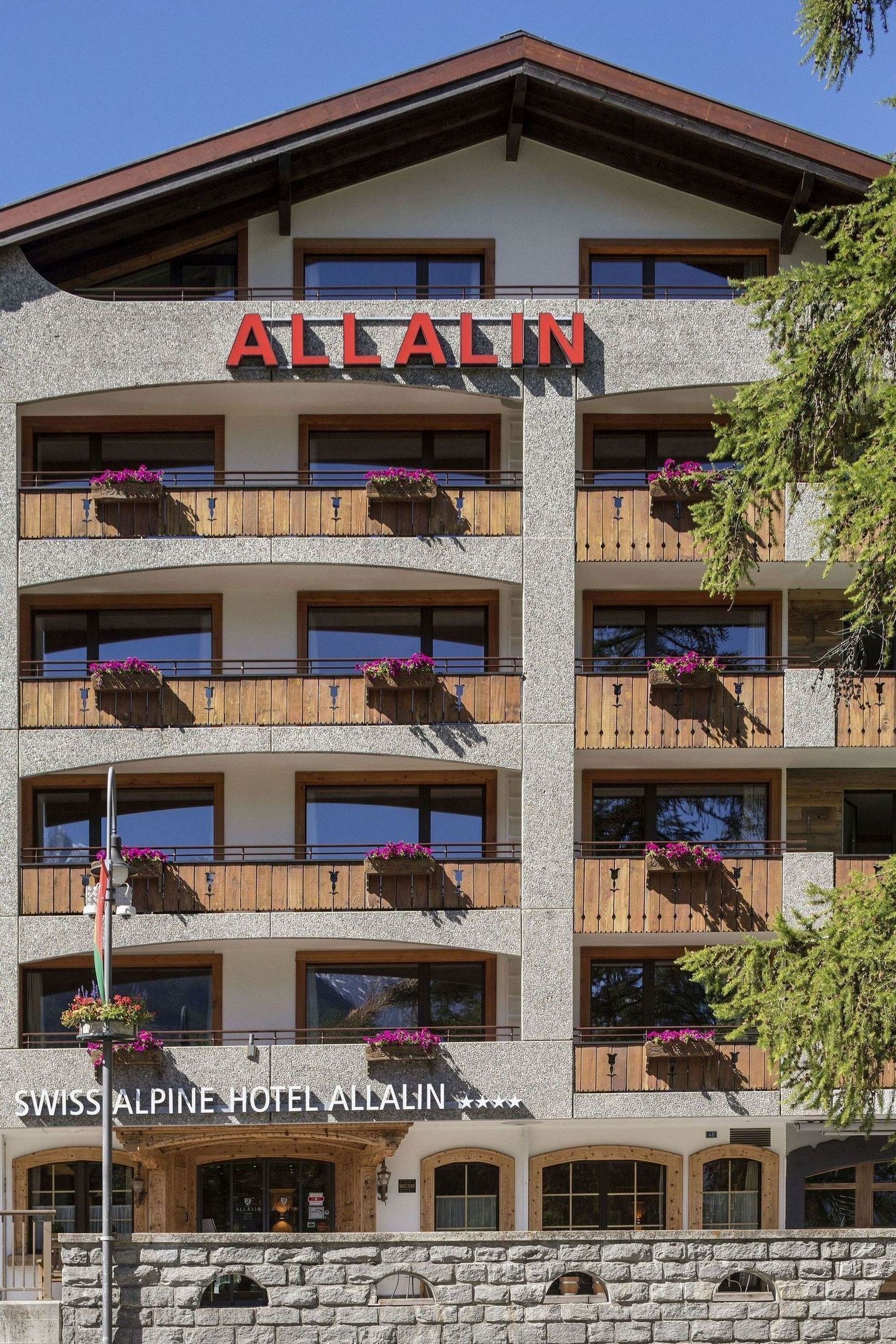 Swiss Alpine Hotel Allalin